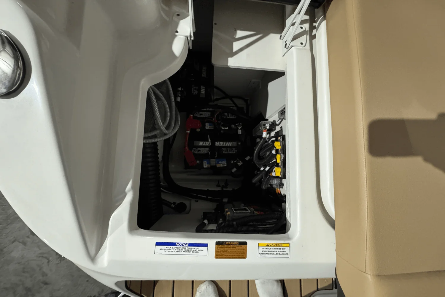 2025 Sea Ray SDX 270 Image Thumbnail #10