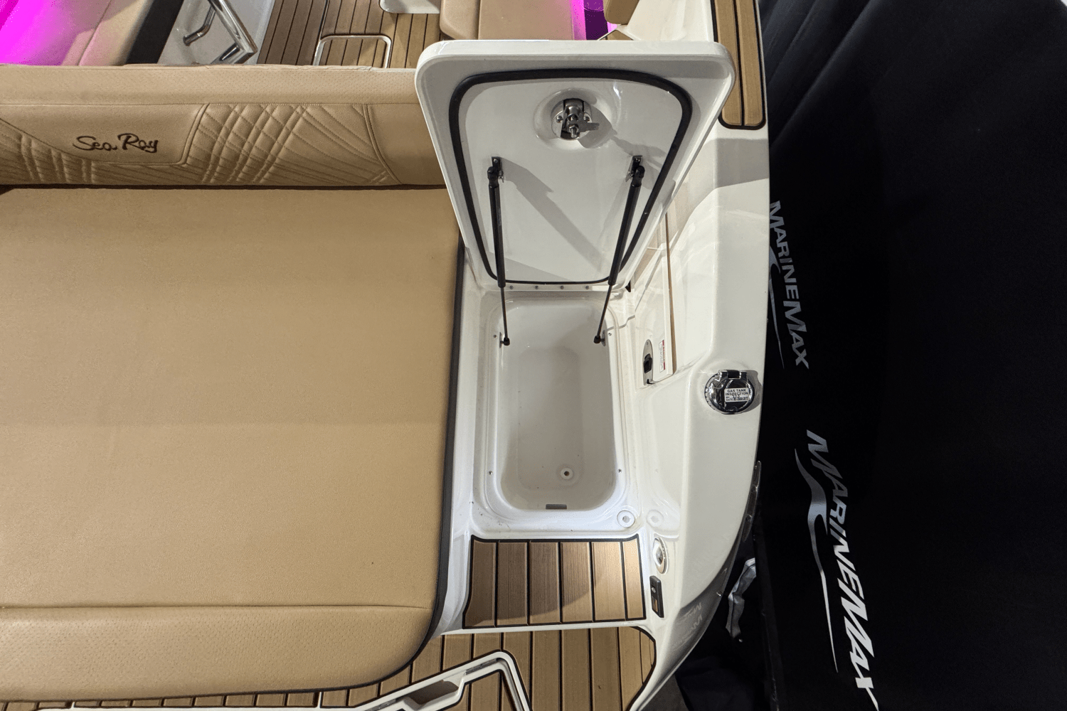 2025 Sea Ray SDX 270 Image Thumbnail #8