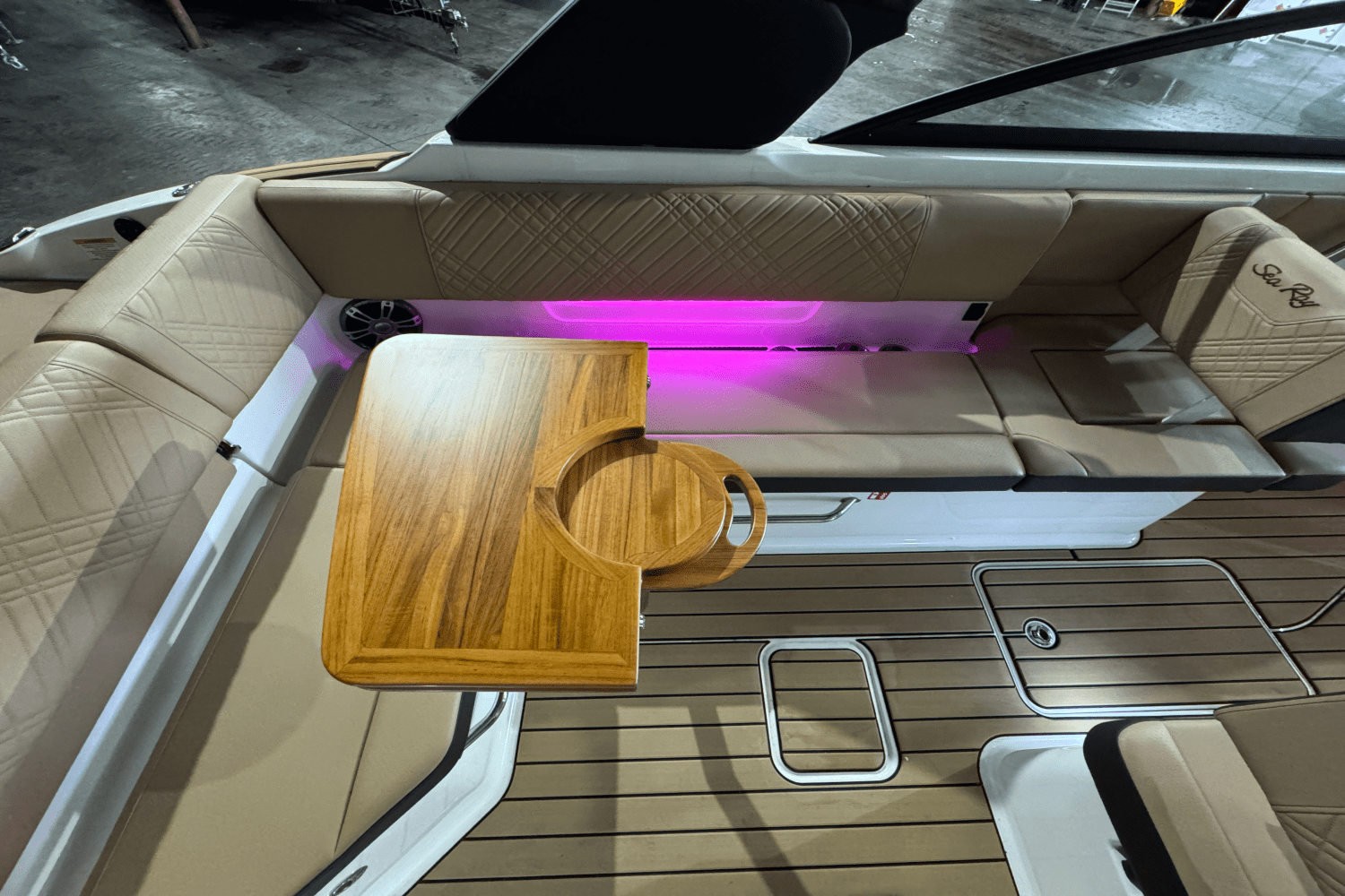 2025 Sea Ray SDX 270 Image Thumbnail #19