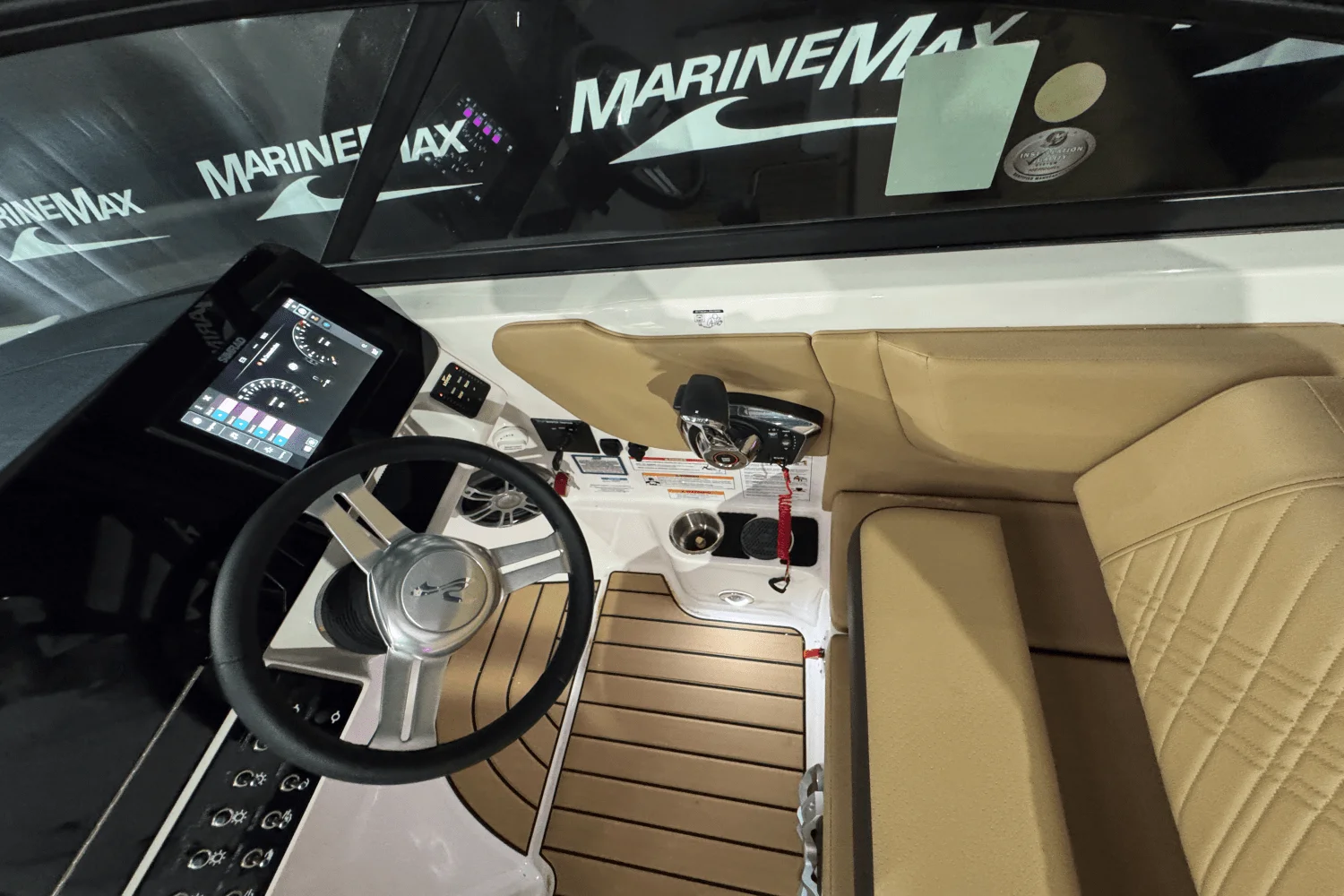 2025 Sea Ray SDX 270 Image Thumbnail #29