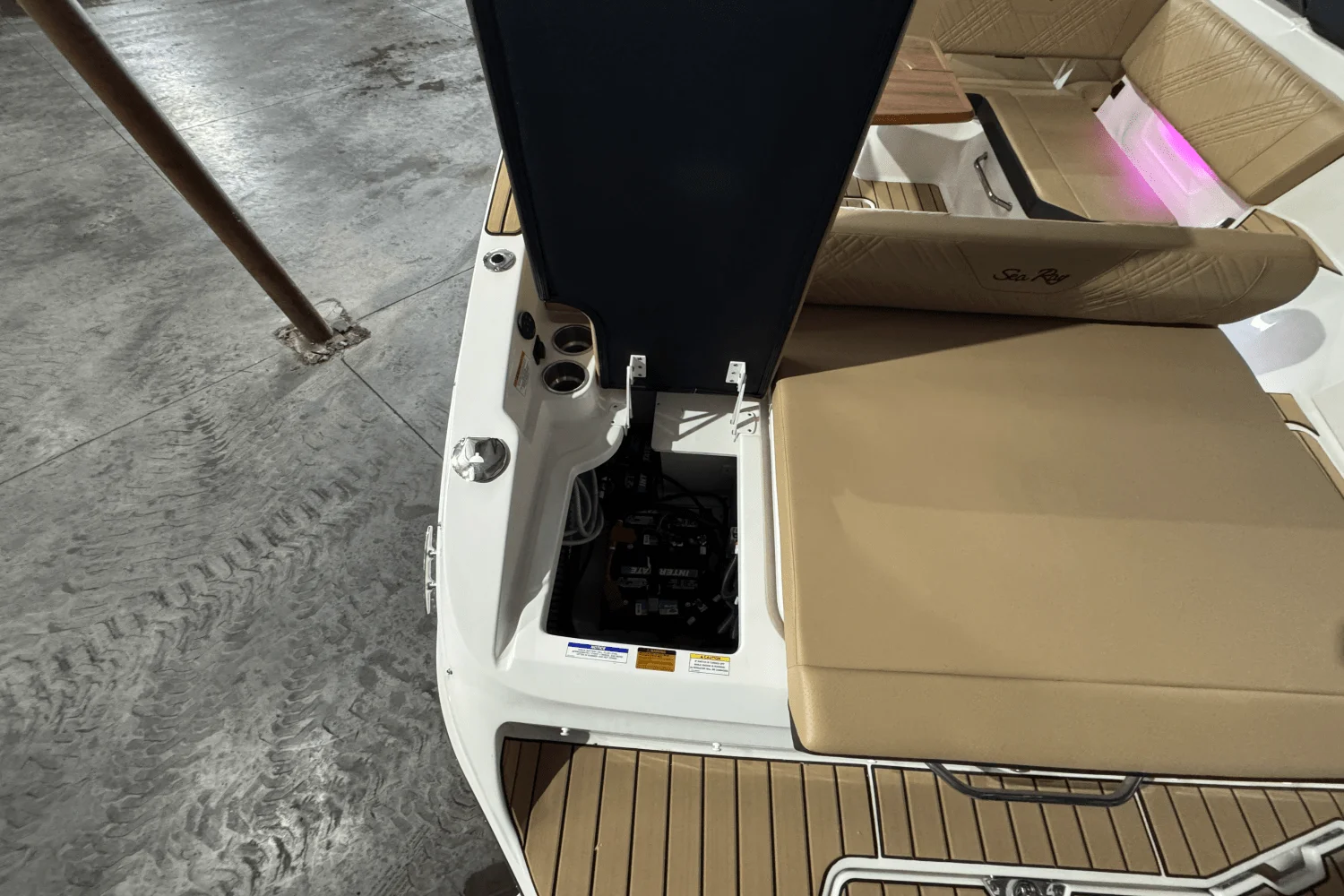 2025 Sea Ray SDX 270 Image Thumbnail #9