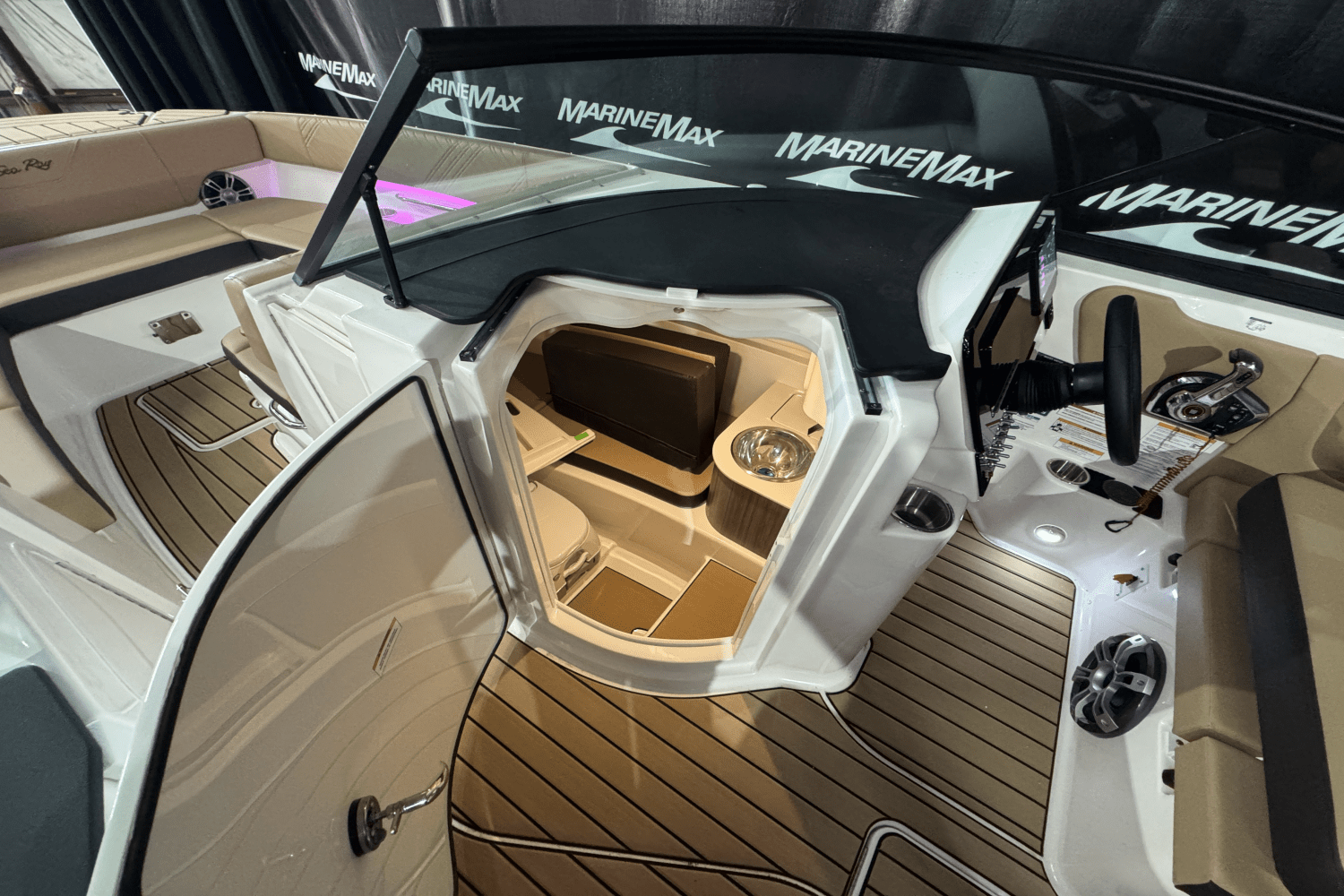 2025 Sea Ray SDX 270 Image Thumbnail #32