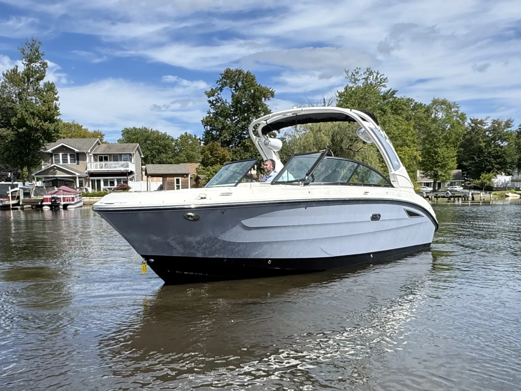 2025 Sea Ray 250 SDX Image Thumbnail #1