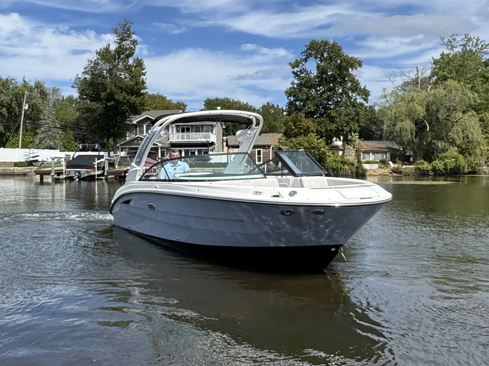 2025 Sea Ray 250 SDX Image Thumbnail #2