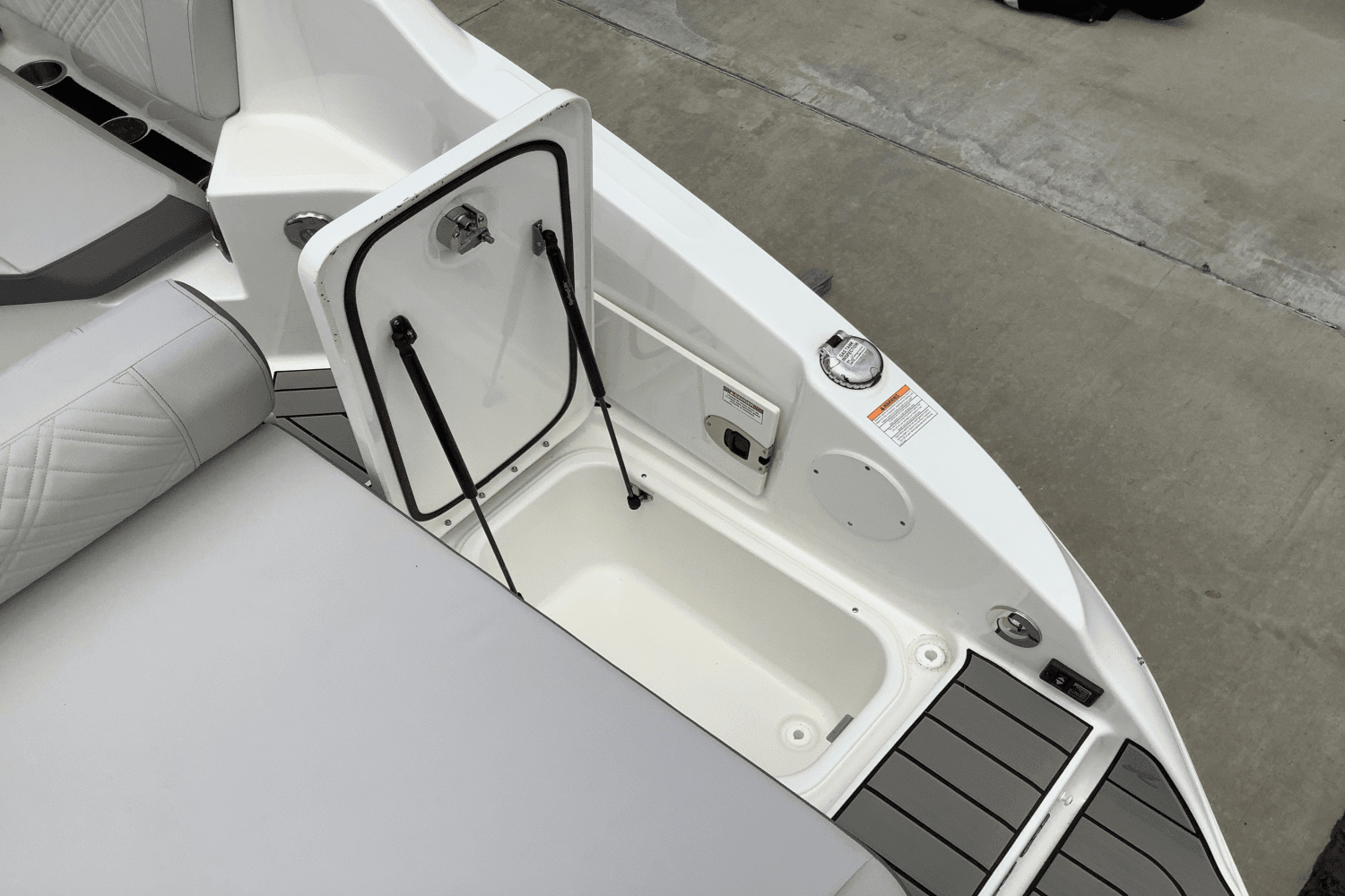 2025 Sea Ray 250 SDX Image Thumbnail #8