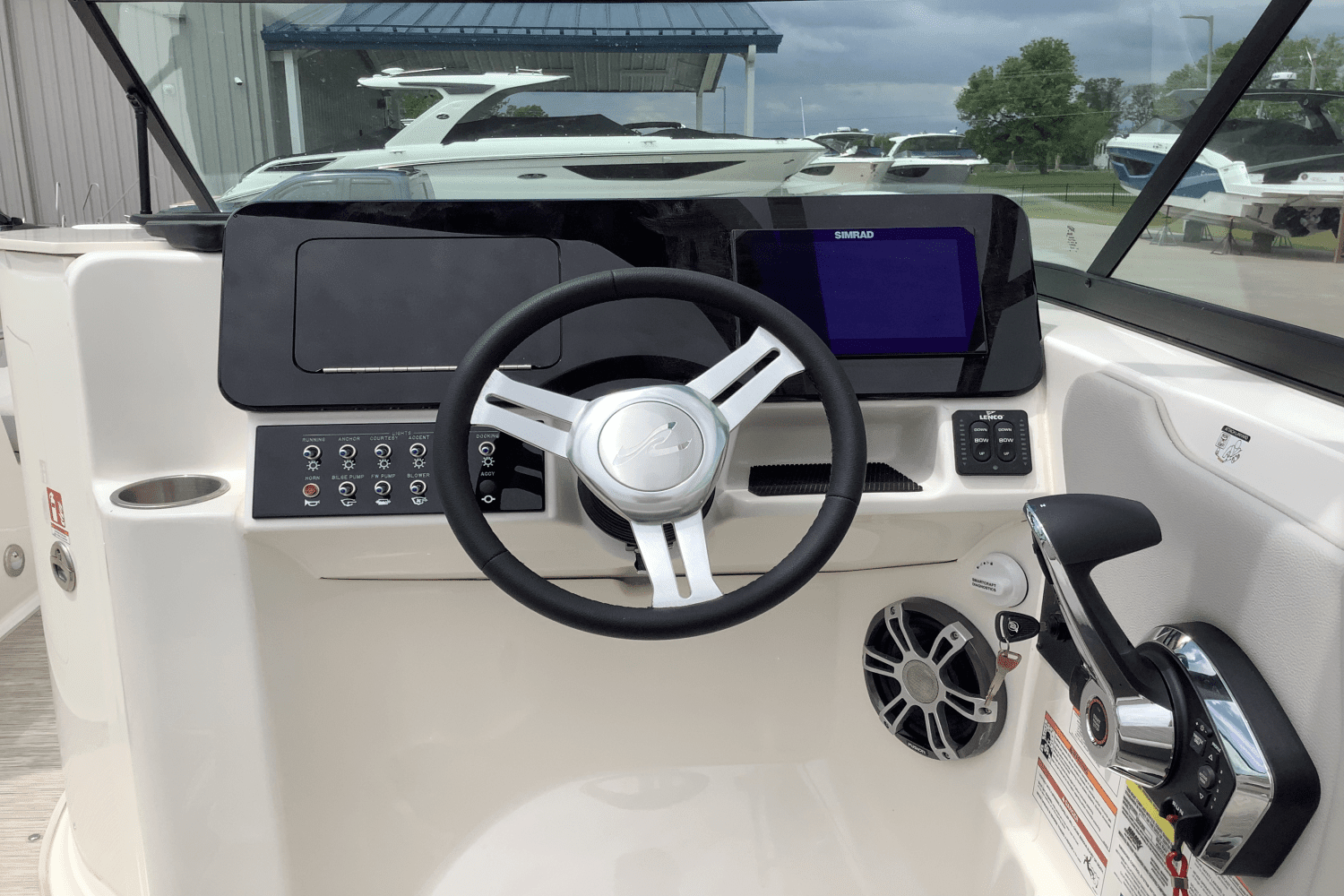 2025 Sea Ray 250 SDX Image Thumbnail #24