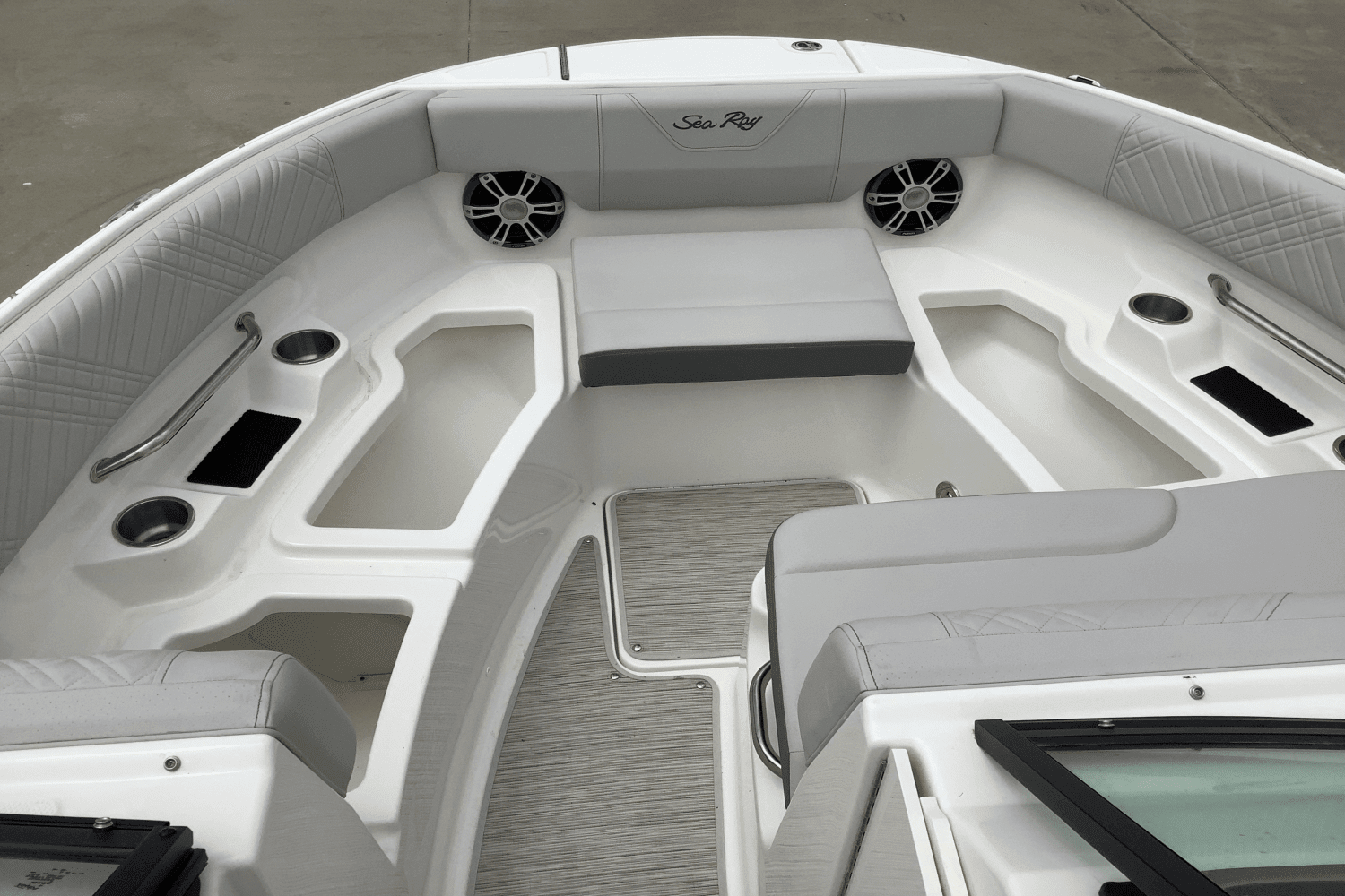 2025 Sea Ray 250 SDX Image Thumbnail #34