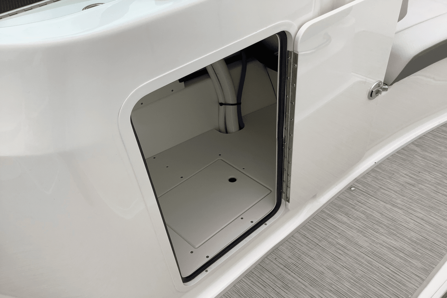 2025 Sea Ray 250 SDX Image Thumbnail #30