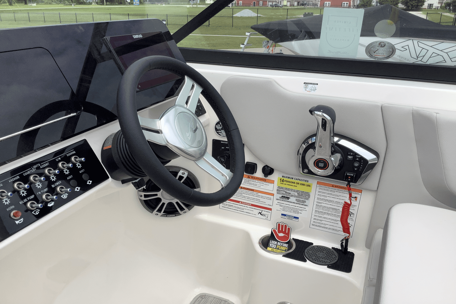 2025 Sea Ray 250 SDX Image Thumbnail #22