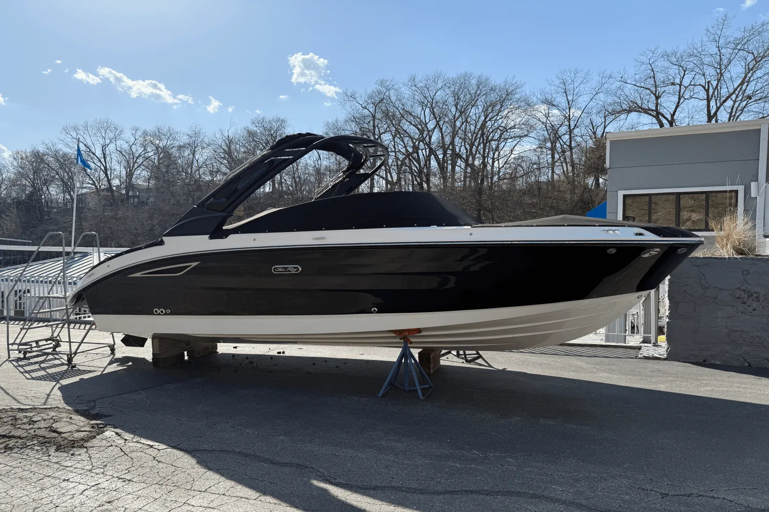 2025 Sea Ray 250 SDX Image Thumbnail #0
