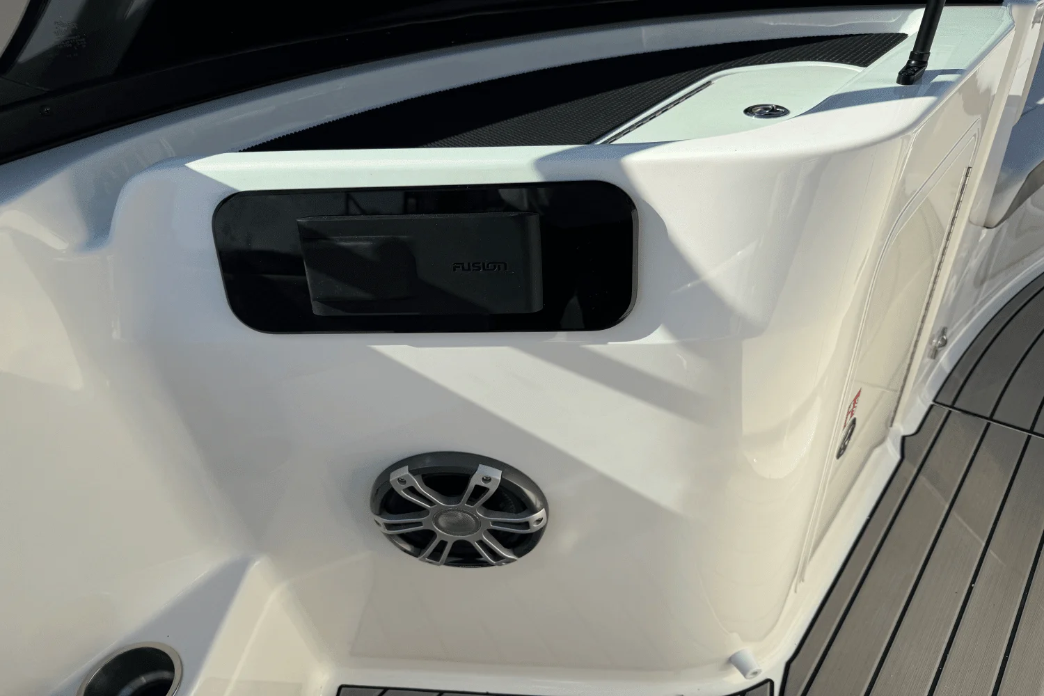 2025 Sea Ray 250 SDX Image Thumbnail #16