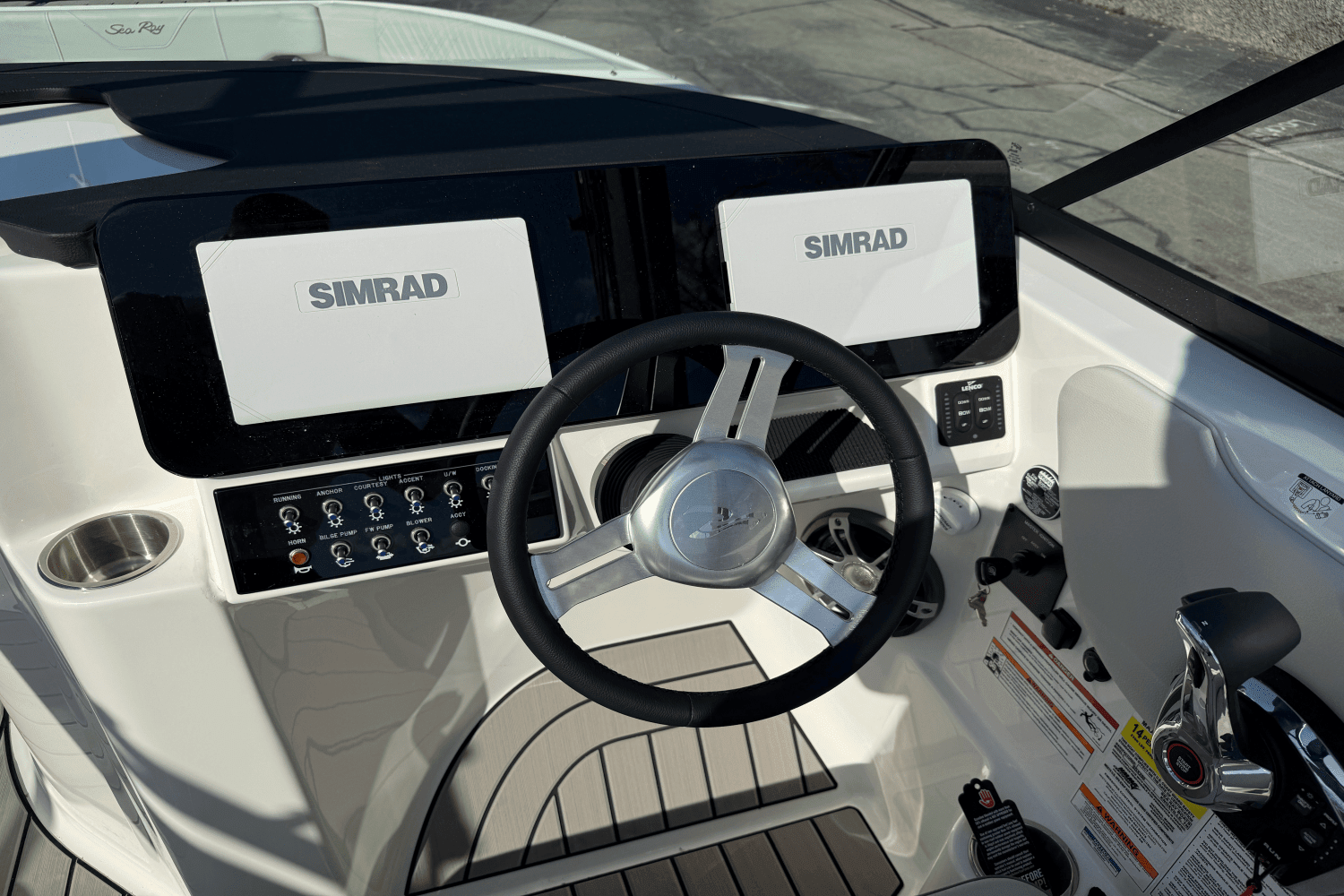 2025 Sea Ray 250 SDX Image Thumbnail #10