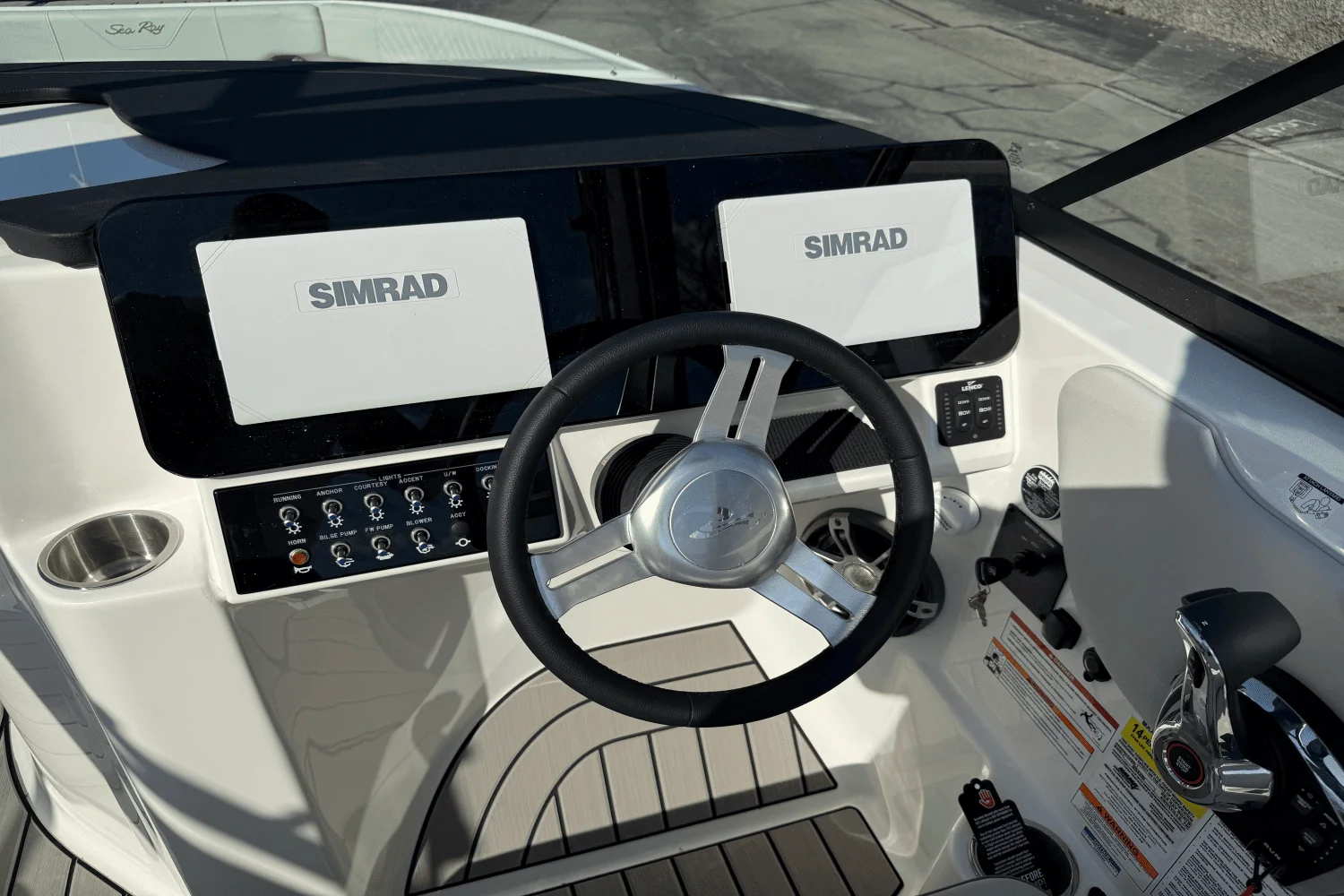 2025 Sea Ray 250 SDX Image Thumbnail #10