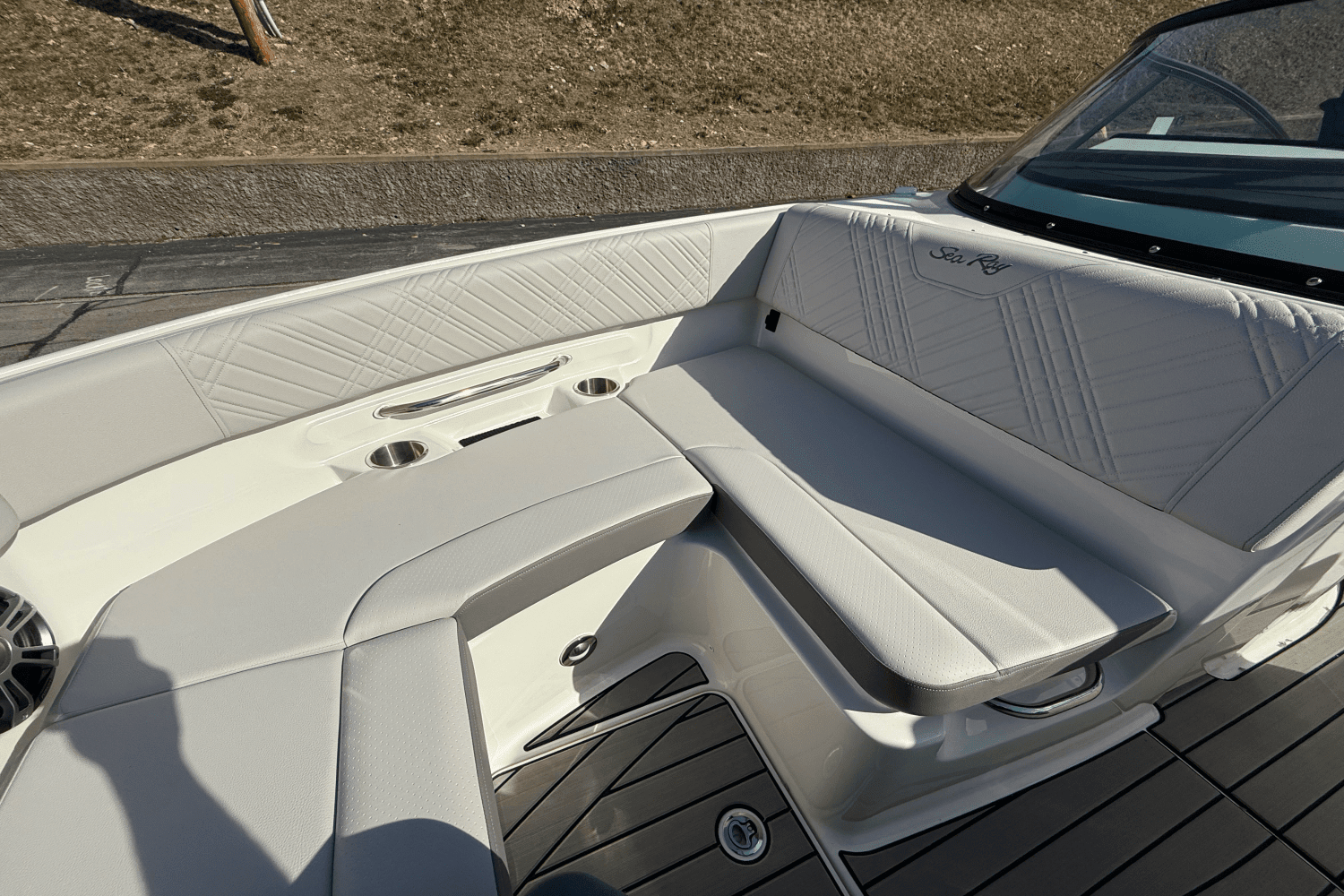 2025 Sea Ray 250 SDX Image Thumbnail #23