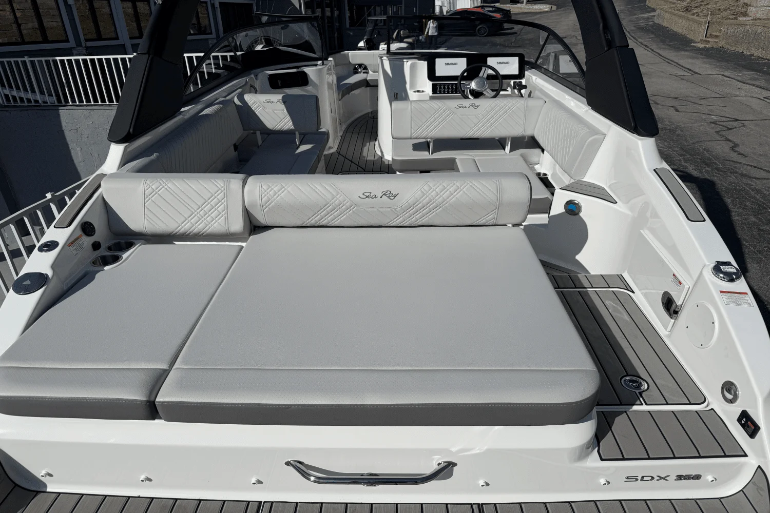 2025 Sea Ray 250 SDX Image Thumbnail #6