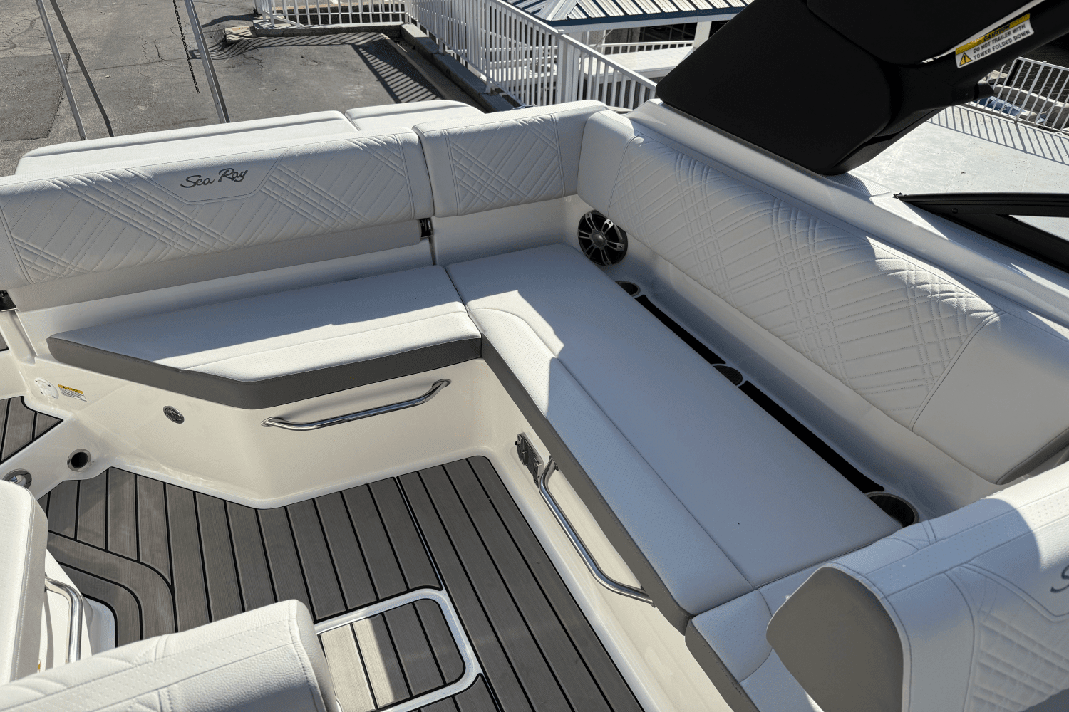 2025 Sea Ray 250 SDX Image Thumbnail #9