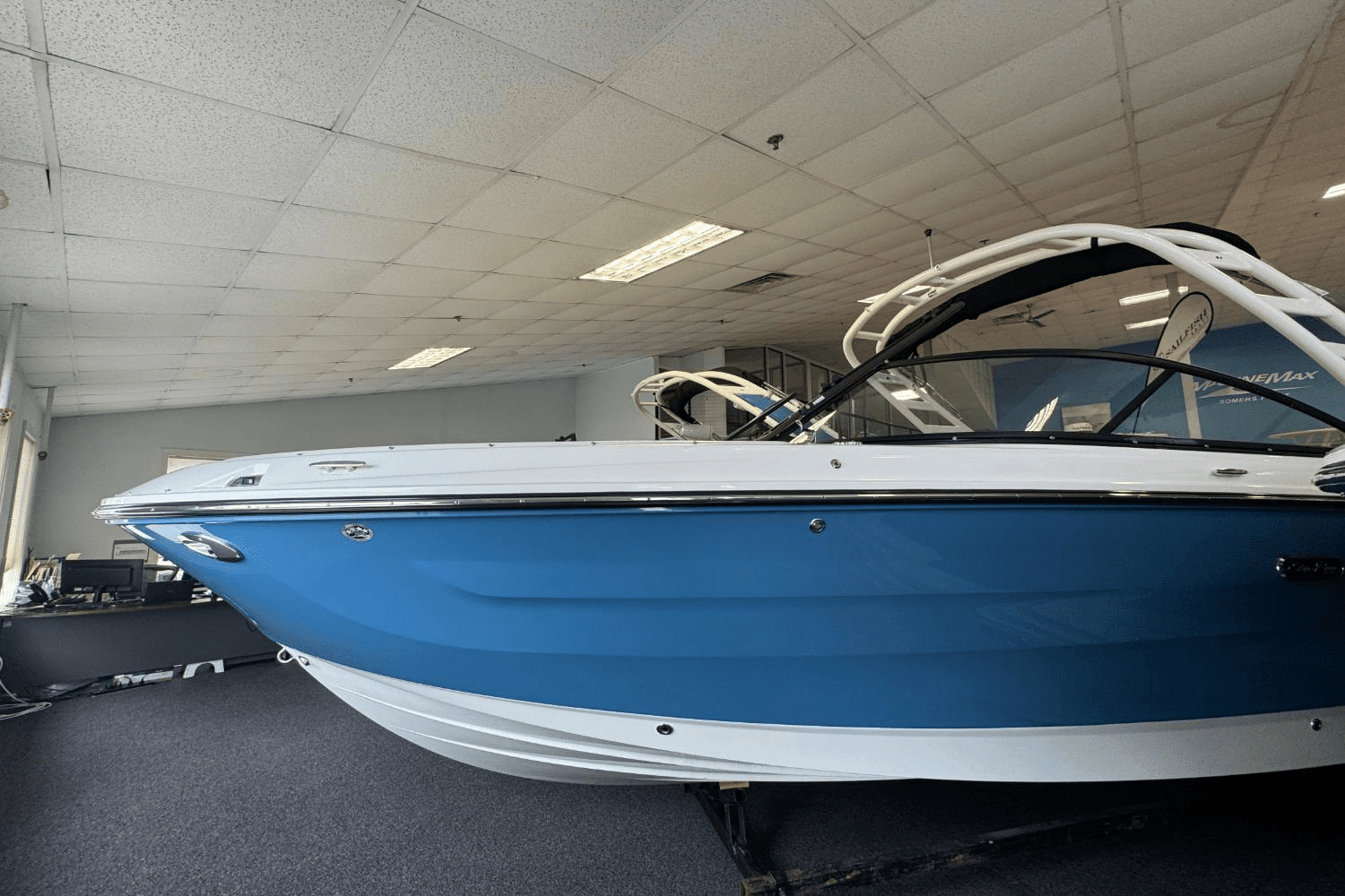 2025 Sea Ray 250 SDX Image Thumbnail #2