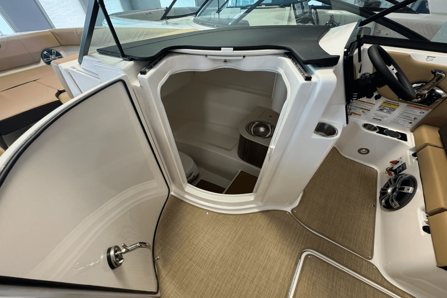 2025 Sea Ray 250 SDX Image Thumbnail #28