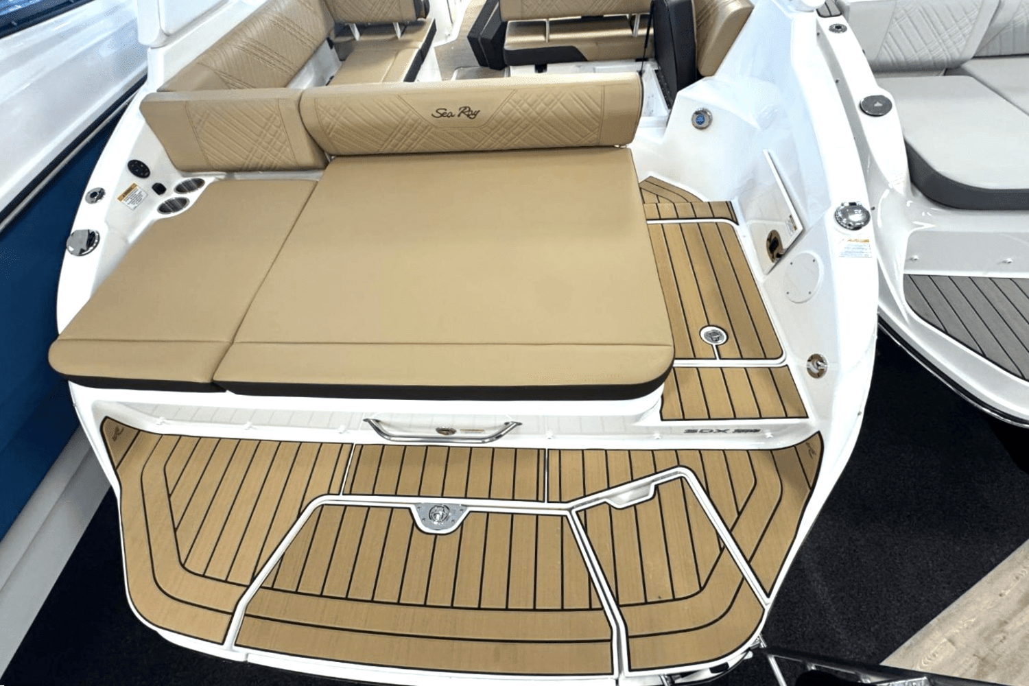 2025 Sea Ray 250 SDX Image Thumbnail #7