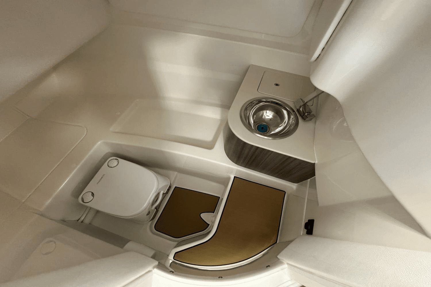 2025 Sea Ray 250 SDX Image Thumbnail #29