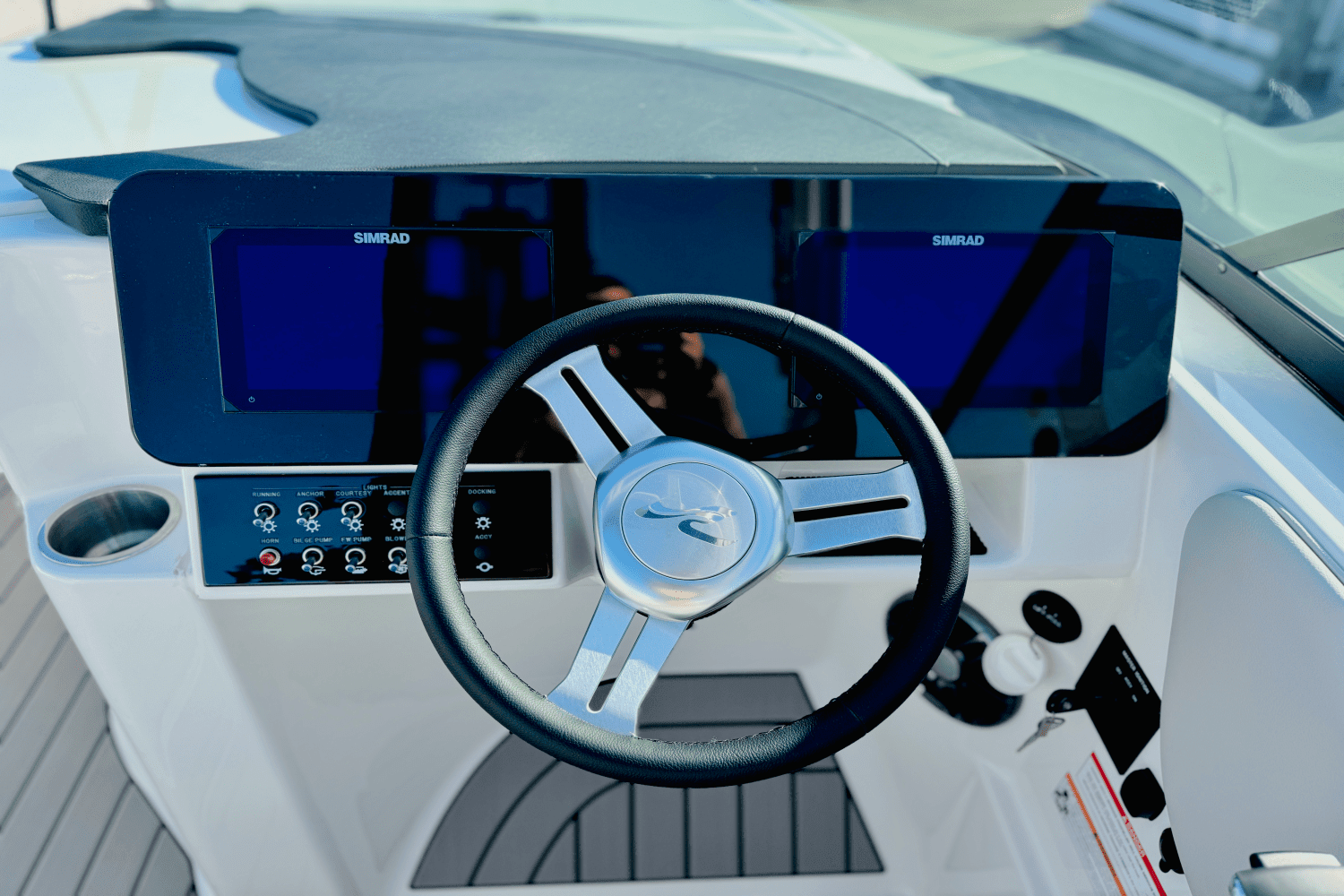 2025 Sea Ray 250 SDX Image Thumbnail #25