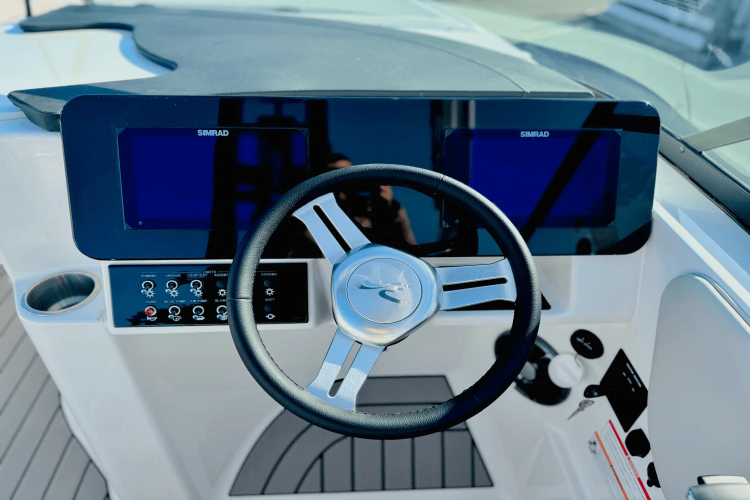 2025 Sea Ray 250 SDX Image Thumbnail #25