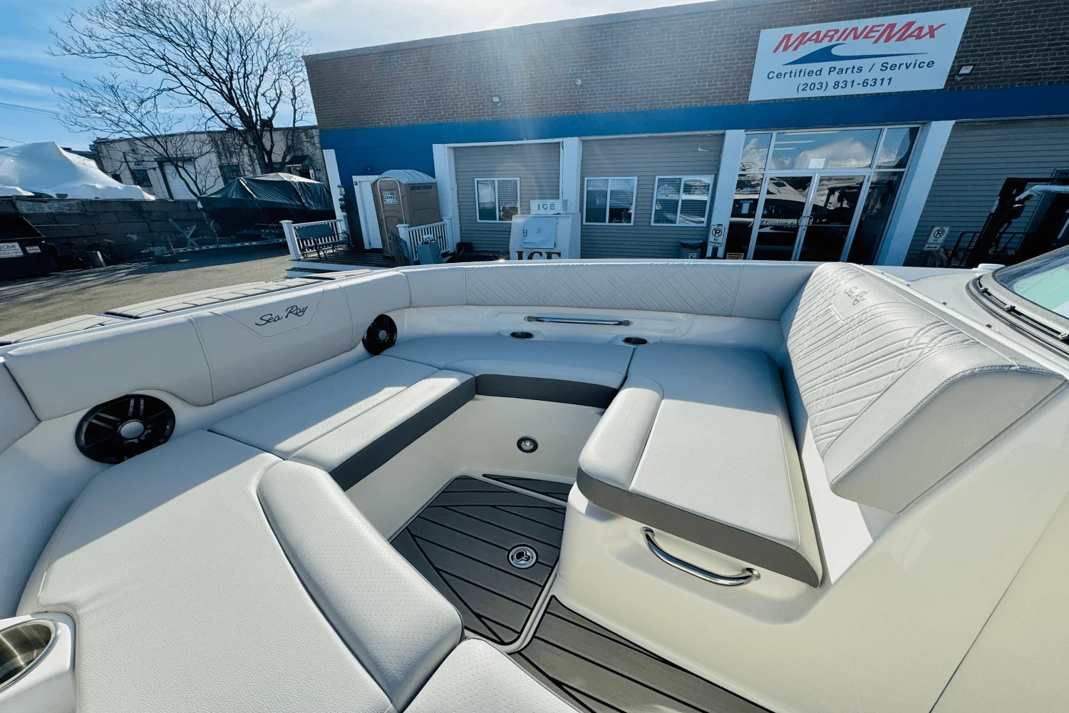 2025 Sea Ray 250 SDX Image Thumbnail #32