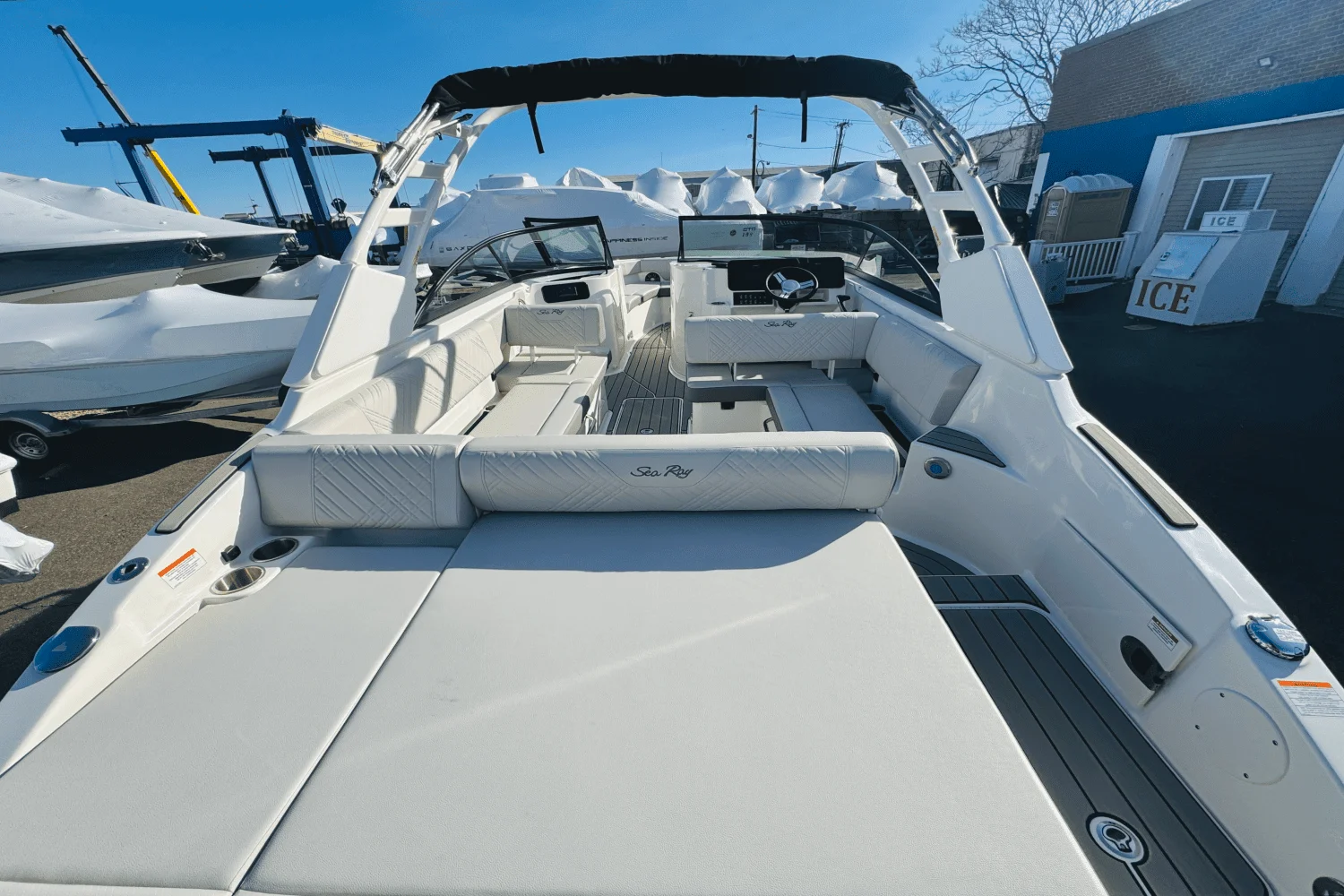 2025 Sea Ray 250 SDX Image Thumbnail #7