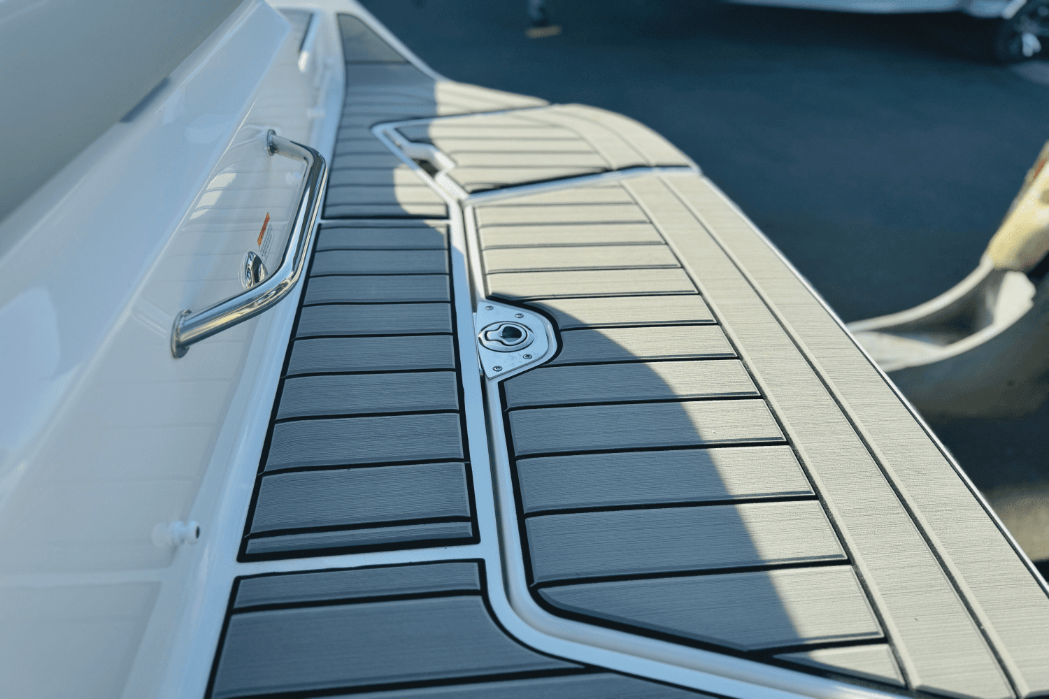 2025 Sea Ray 250 SDX Image Thumbnail #6