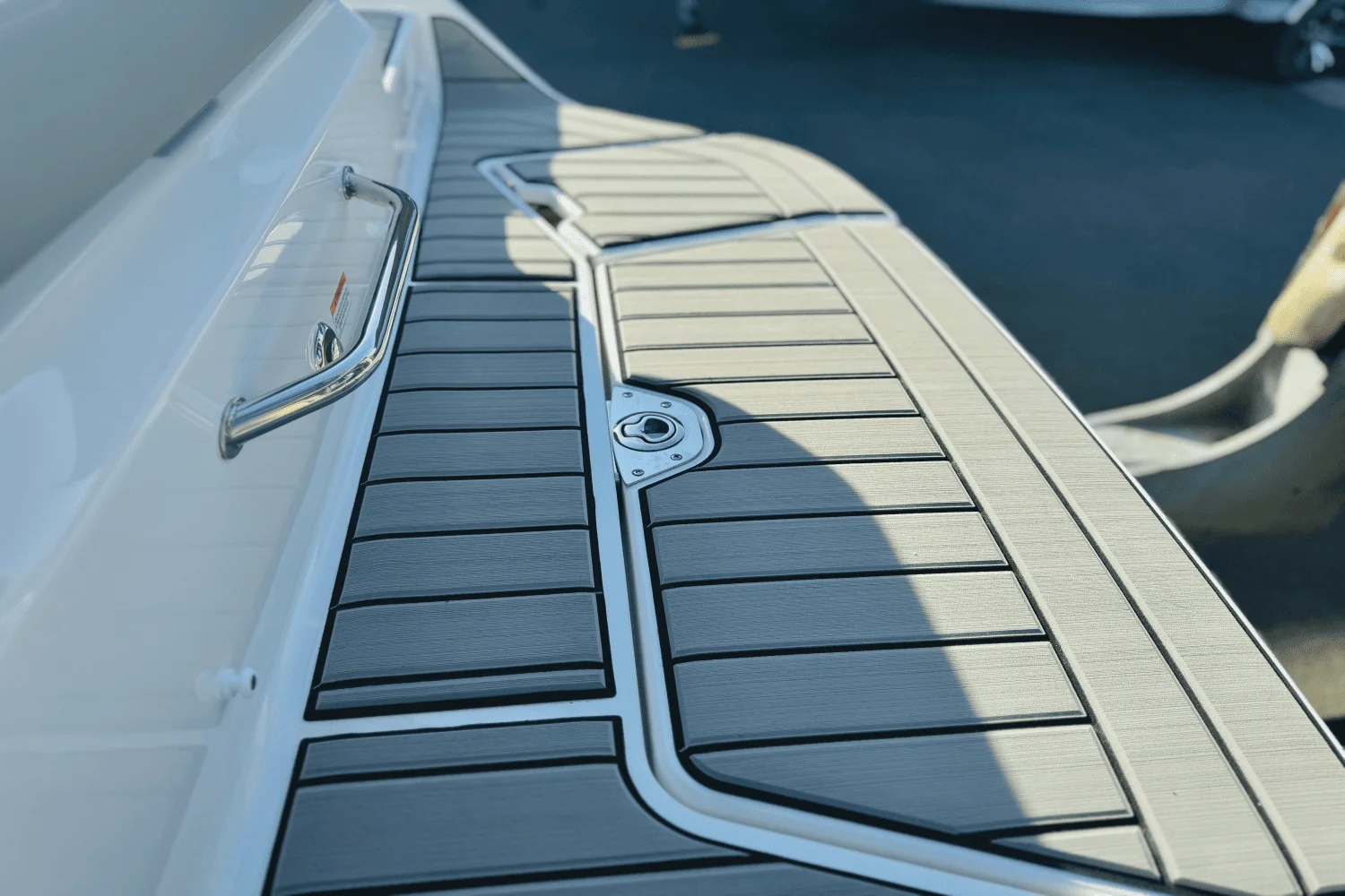 2025 Sea Ray 250 SDX Image Thumbnail #6