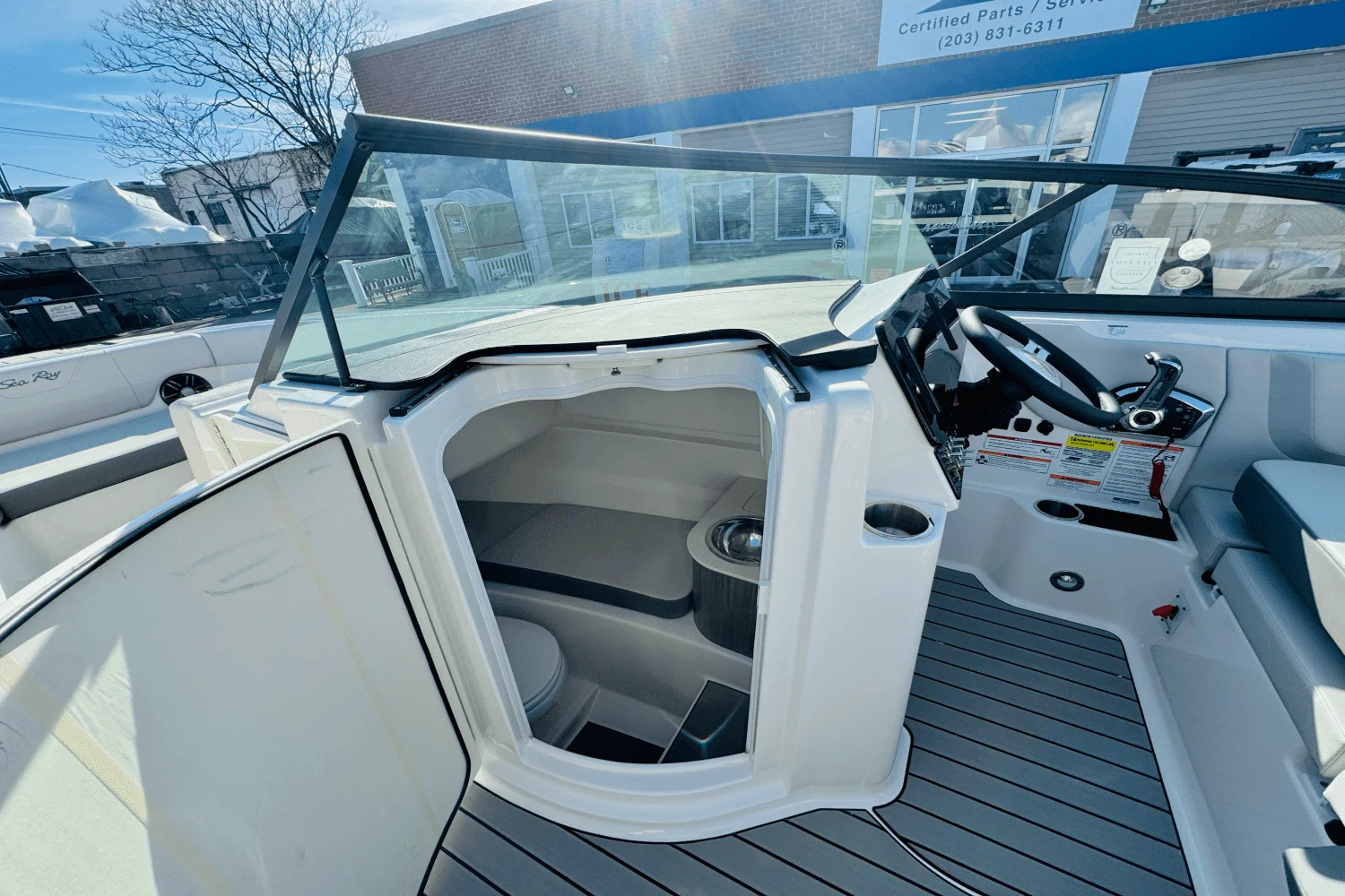 2025 Sea Ray 250 SDX Image Thumbnail #30