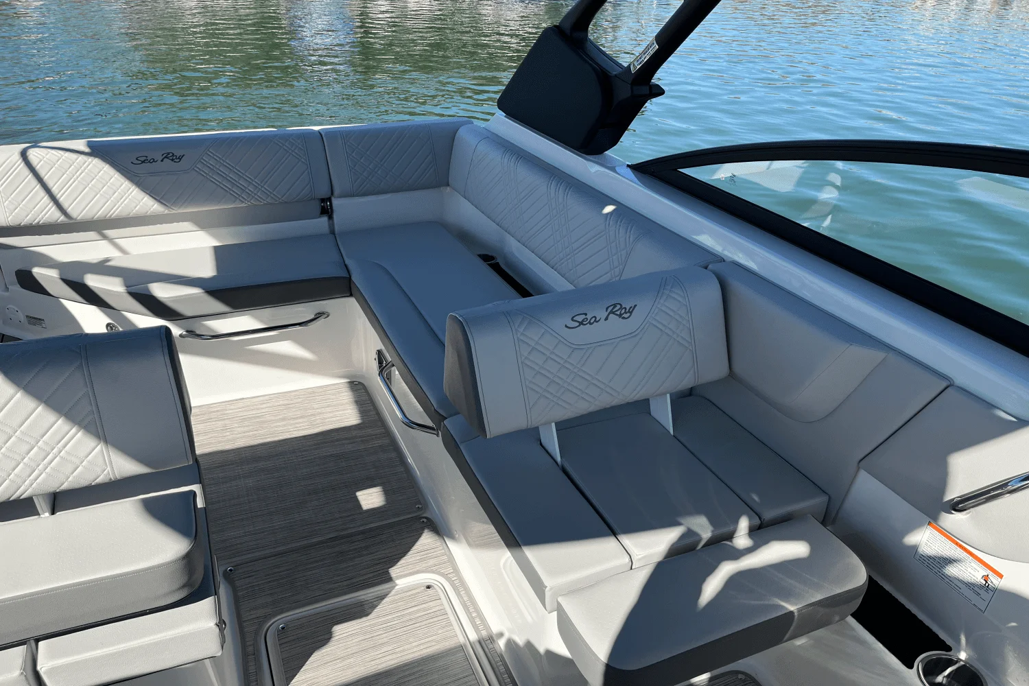 2025 Sea Ray 250 SDX Image Thumbnail #23