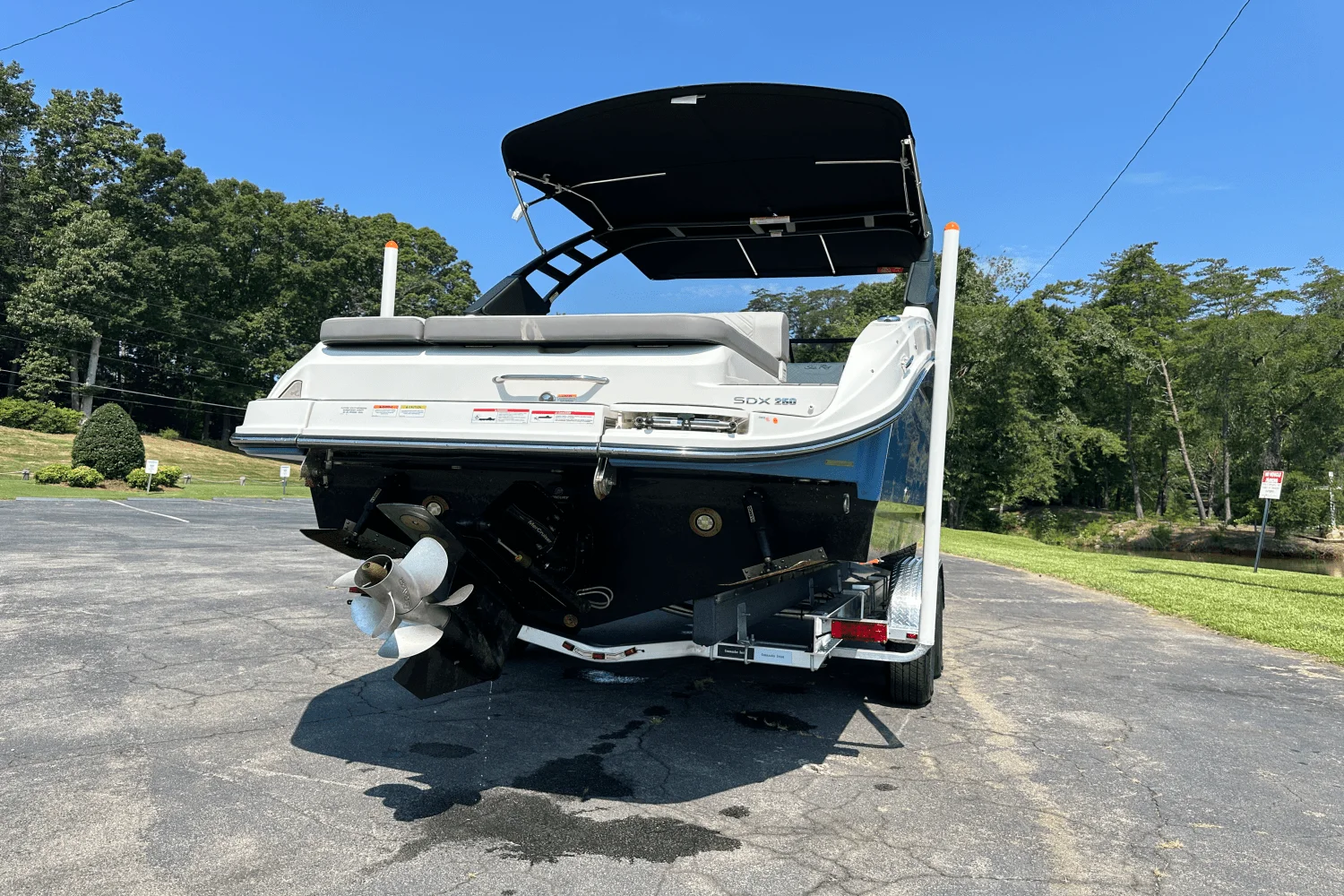 2025 Sea Ray 250 SDX Image Thumbnail #18