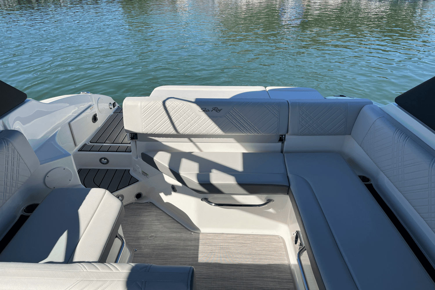 2025 Sea Ray 250 SDX Image Thumbnail #25