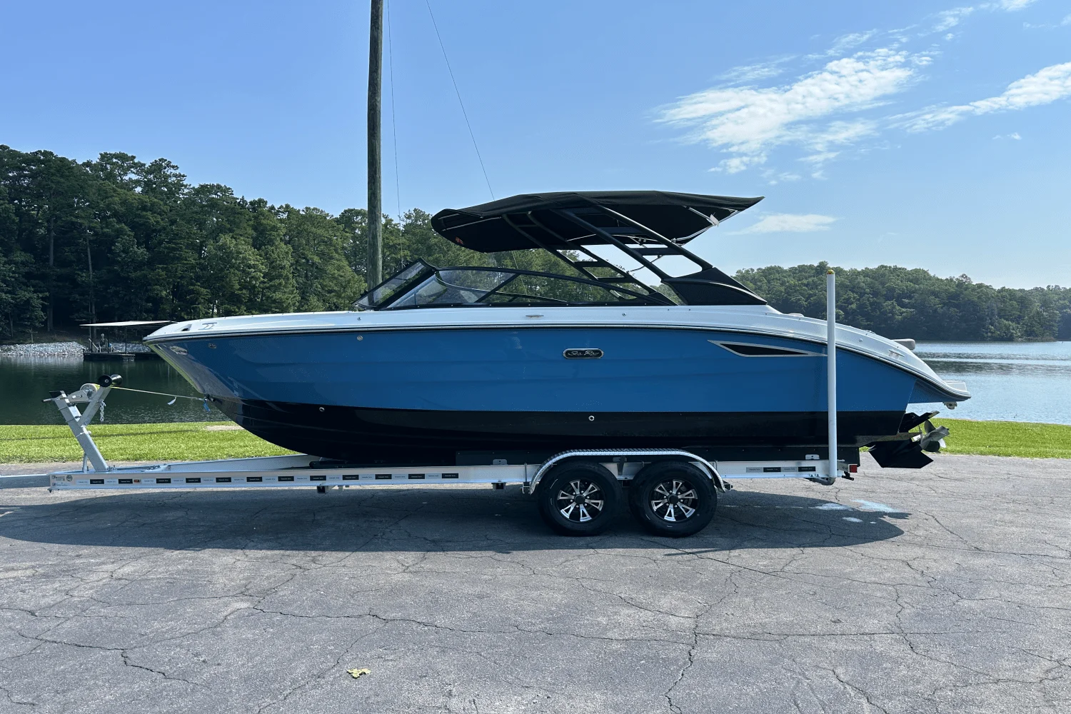 2025 Sea Ray 250 SDX Image Thumbnail #14