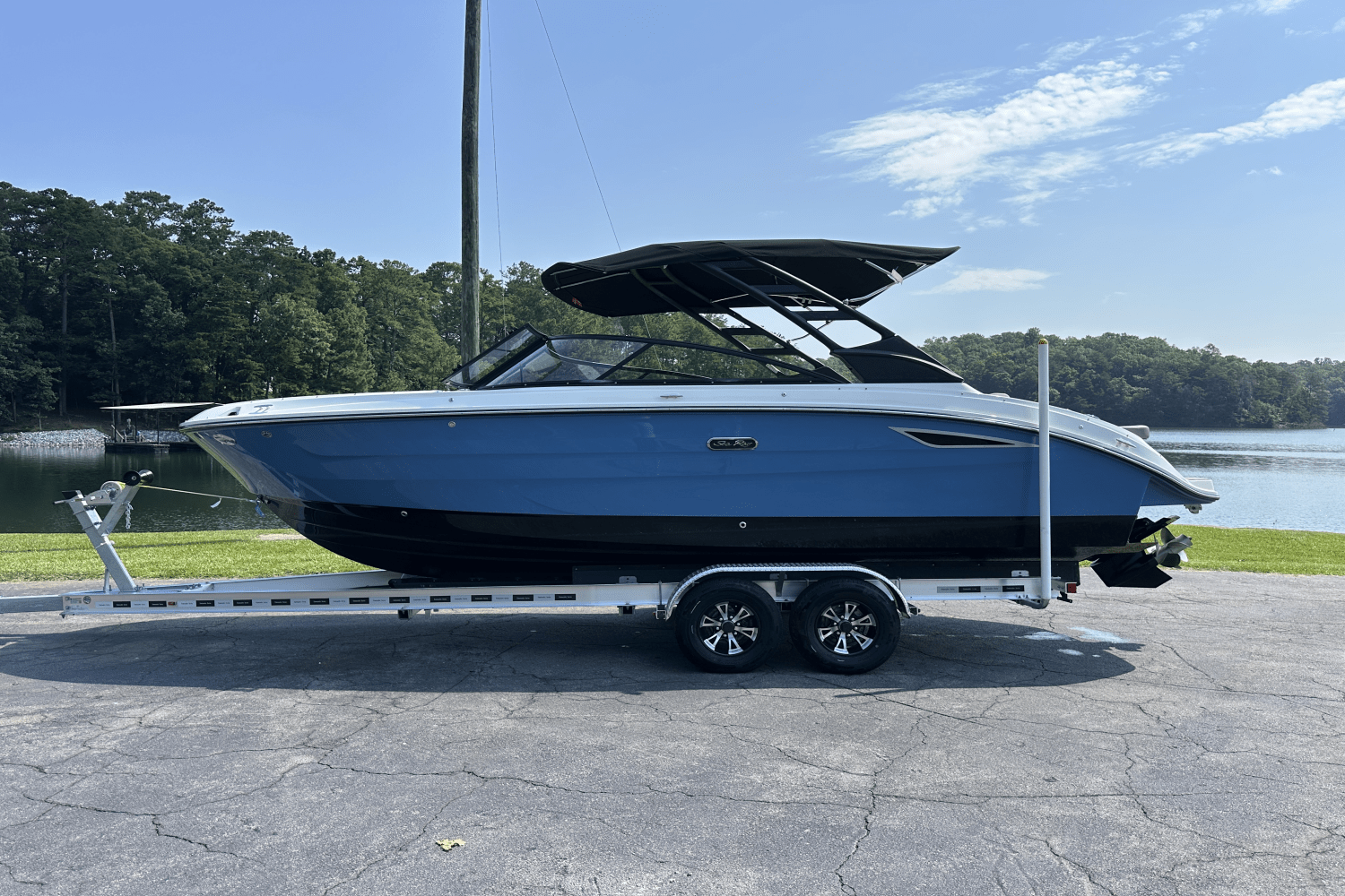 2025 Sea Ray 250 SDX Image Thumbnail #14