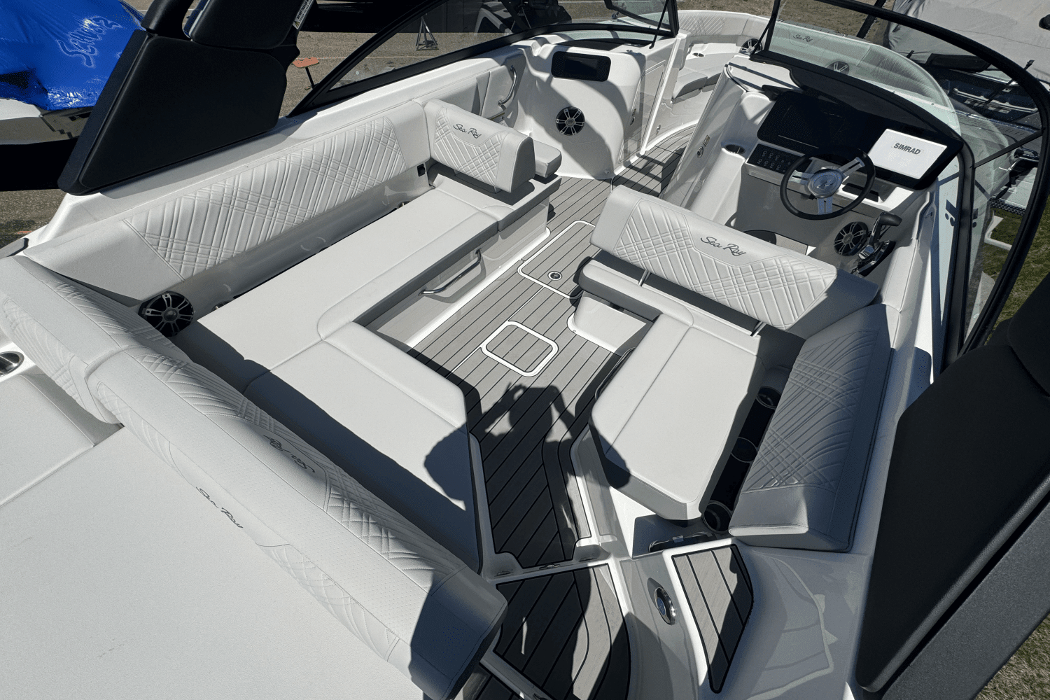 2025 Sea Ray 250 SDX Image Thumbnail #7
