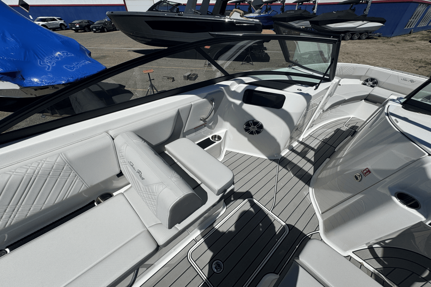 2025 Sea Ray 250 SDX Image Thumbnail #12