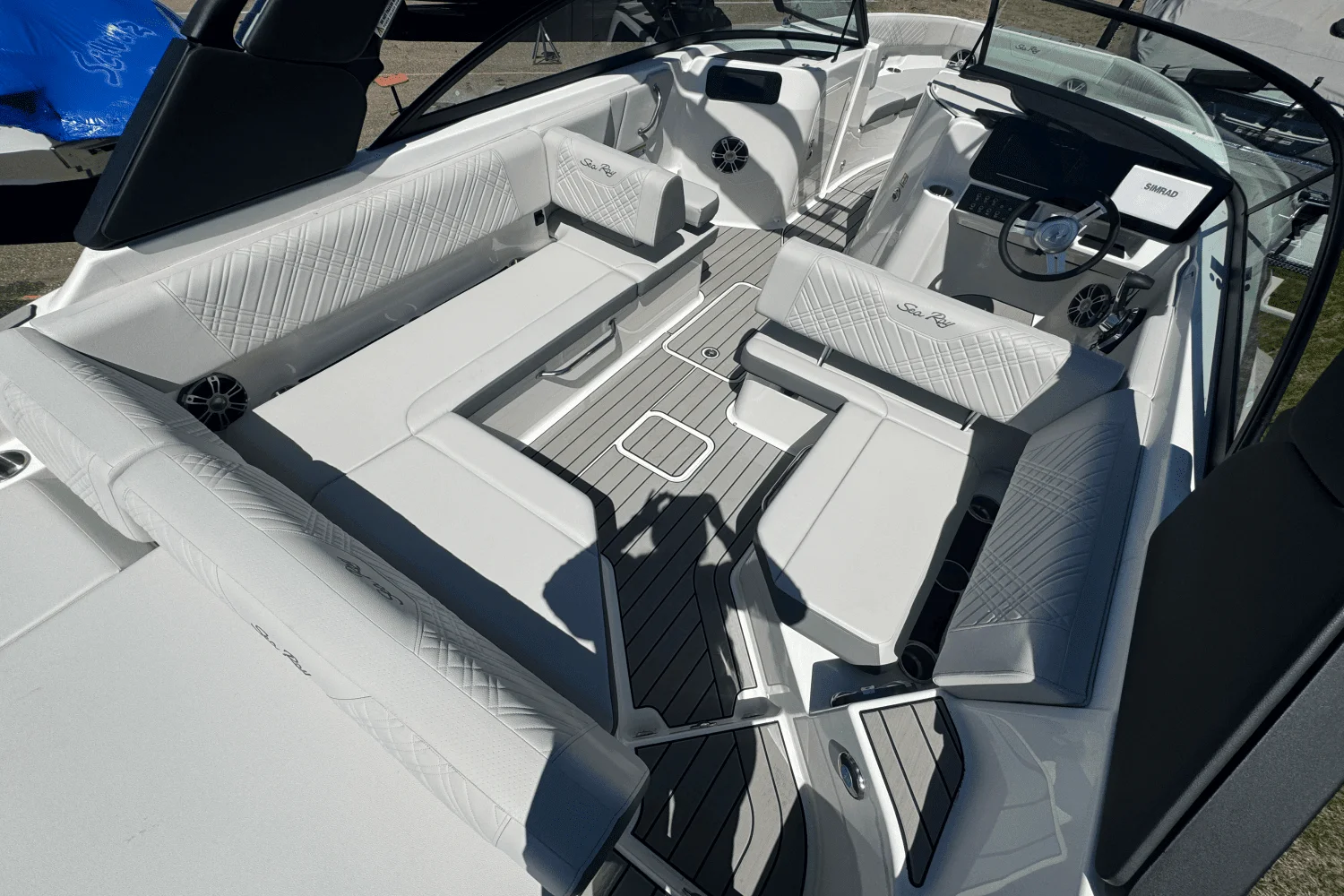 2025 Sea Ray 250 SDX Image Thumbnail #9