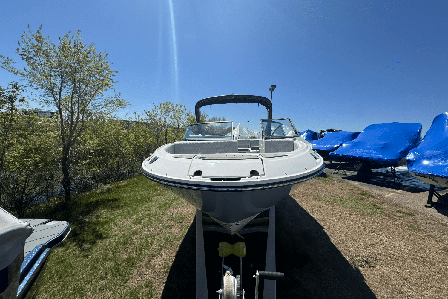 2025 Sea Ray 250 SDX Image Thumbnail #3
