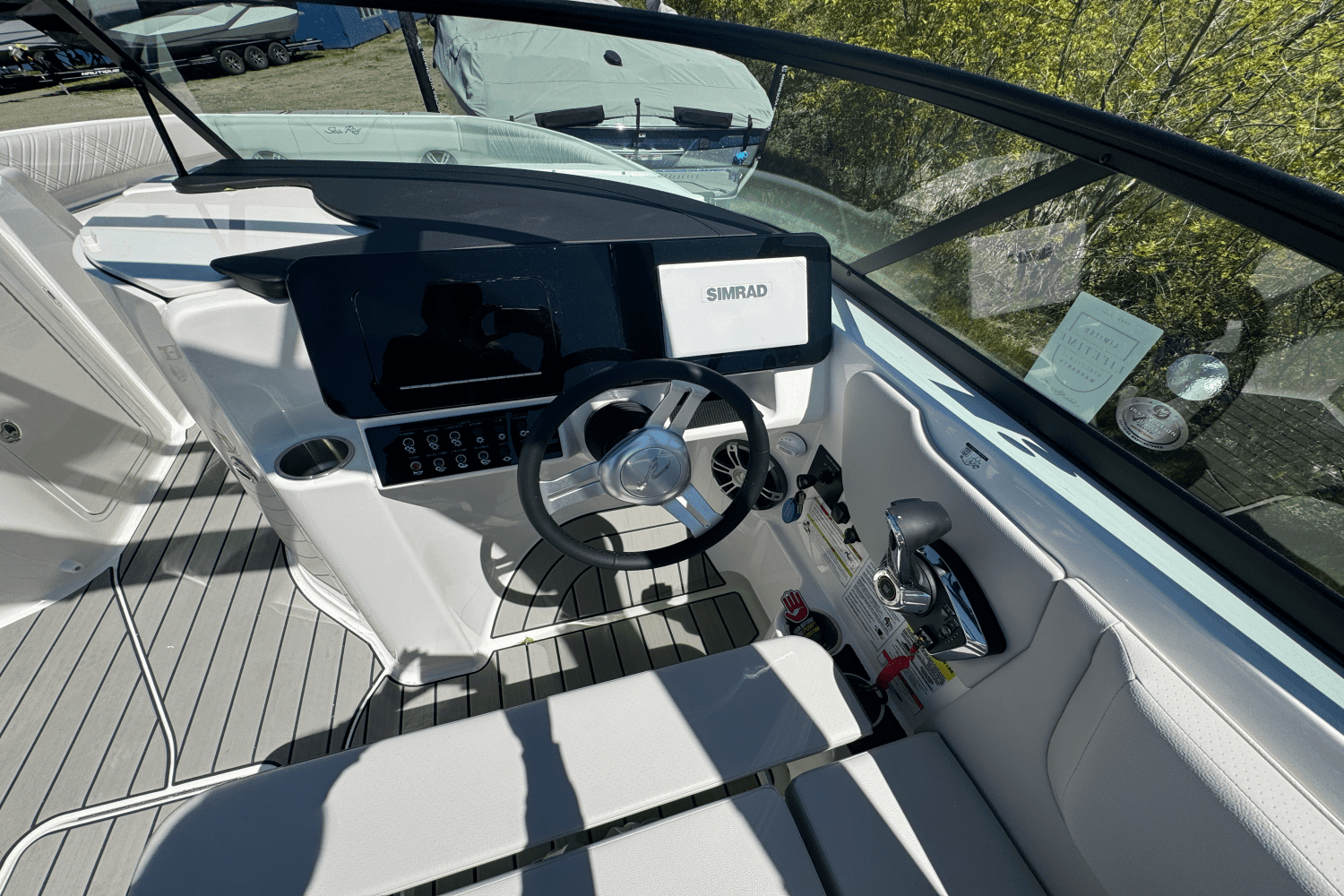 2025 Sea Ray 250 SDX Image Thumbnail #16