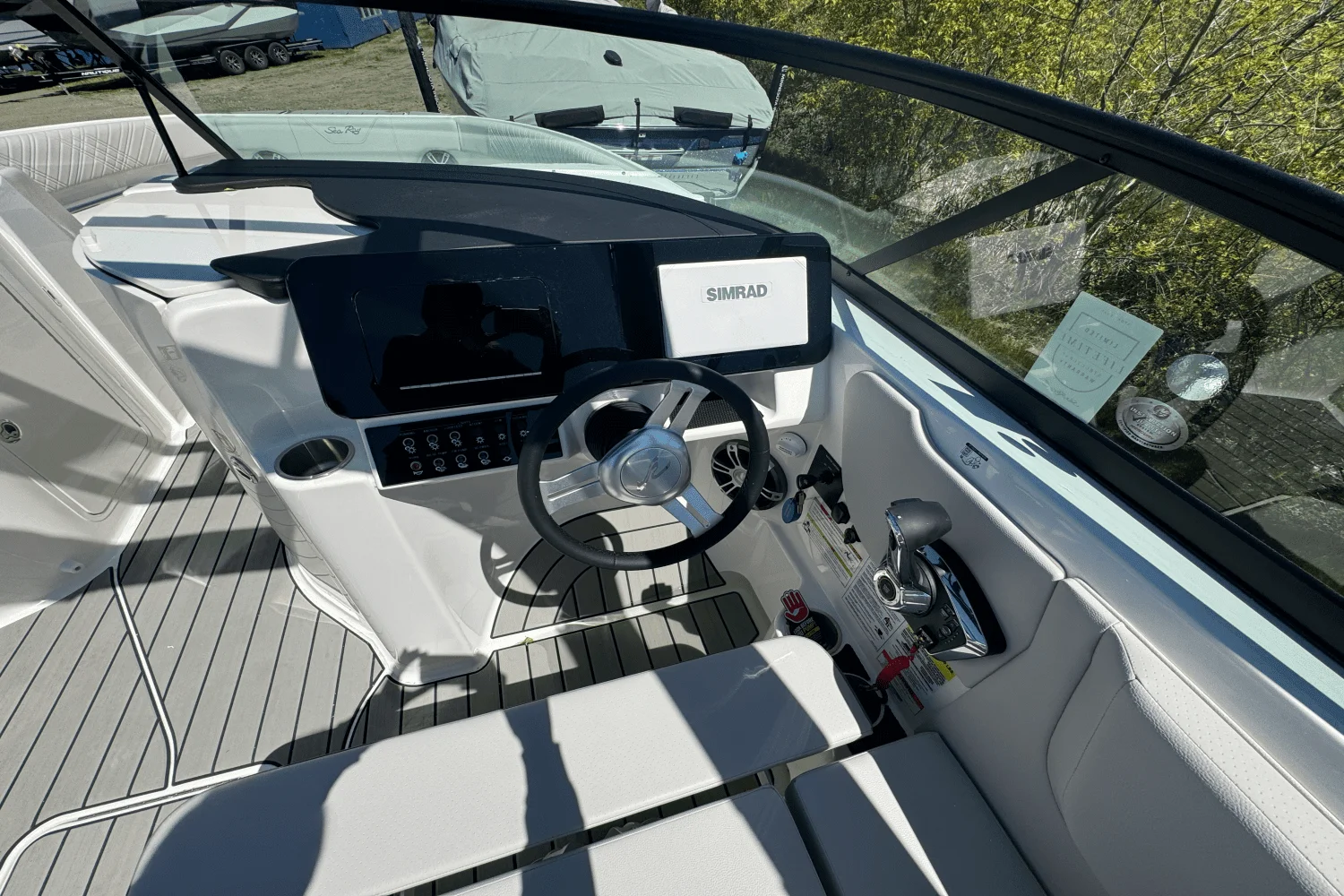 2025 Sea Ray 250 SDX Image Thumbnail #16