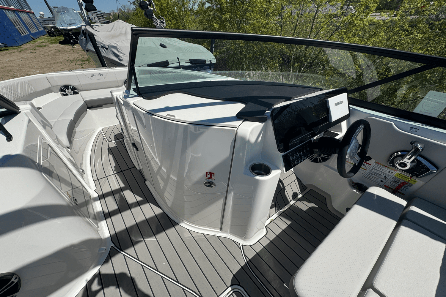 2025 Sea Ray 250 SDX Image Thumbnail #17