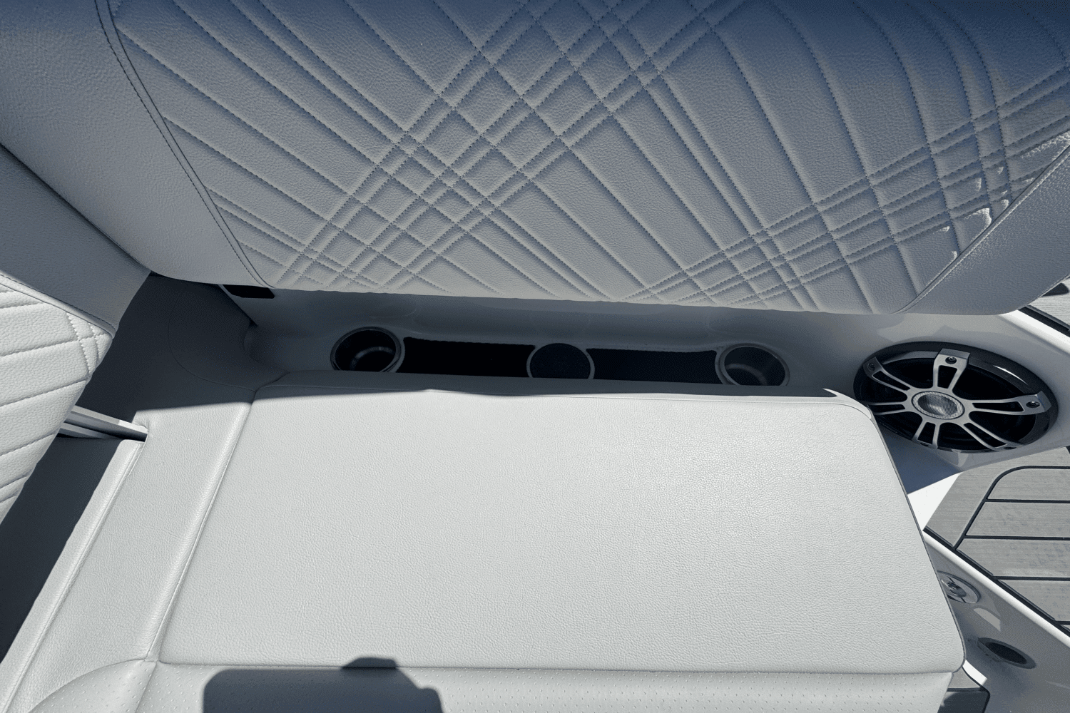 2025 Sea Ray 250 SDX Image Thumbnail #11