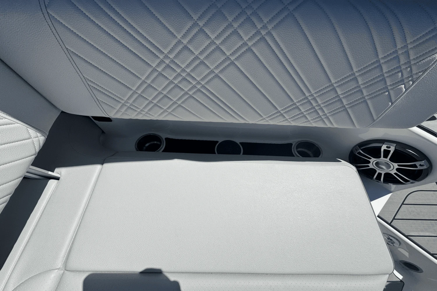 2025 Sea Ray 250 SDX Image Thumbnail #11