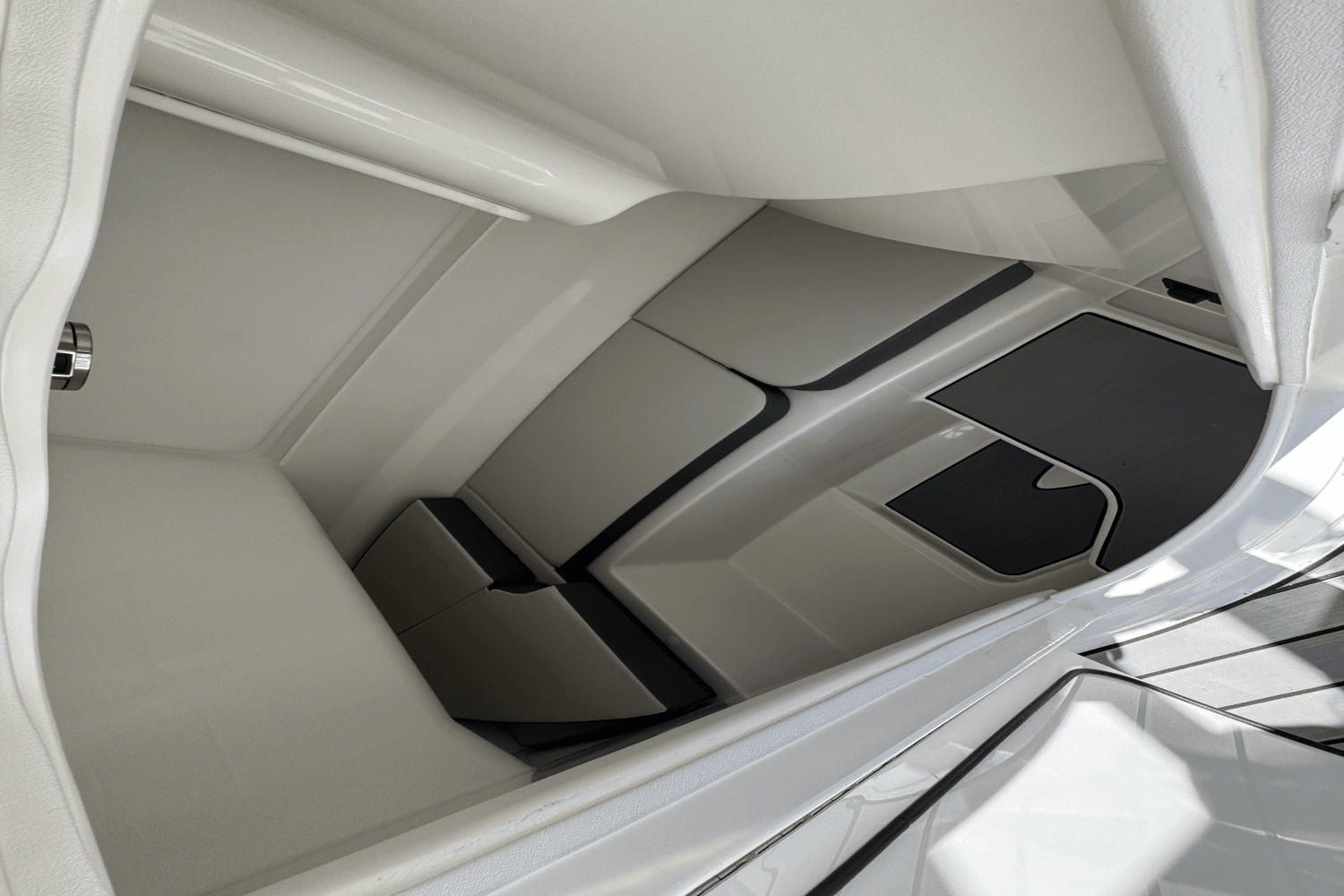 2025 Sea Ray 250 SDX Image Thumbnail #16