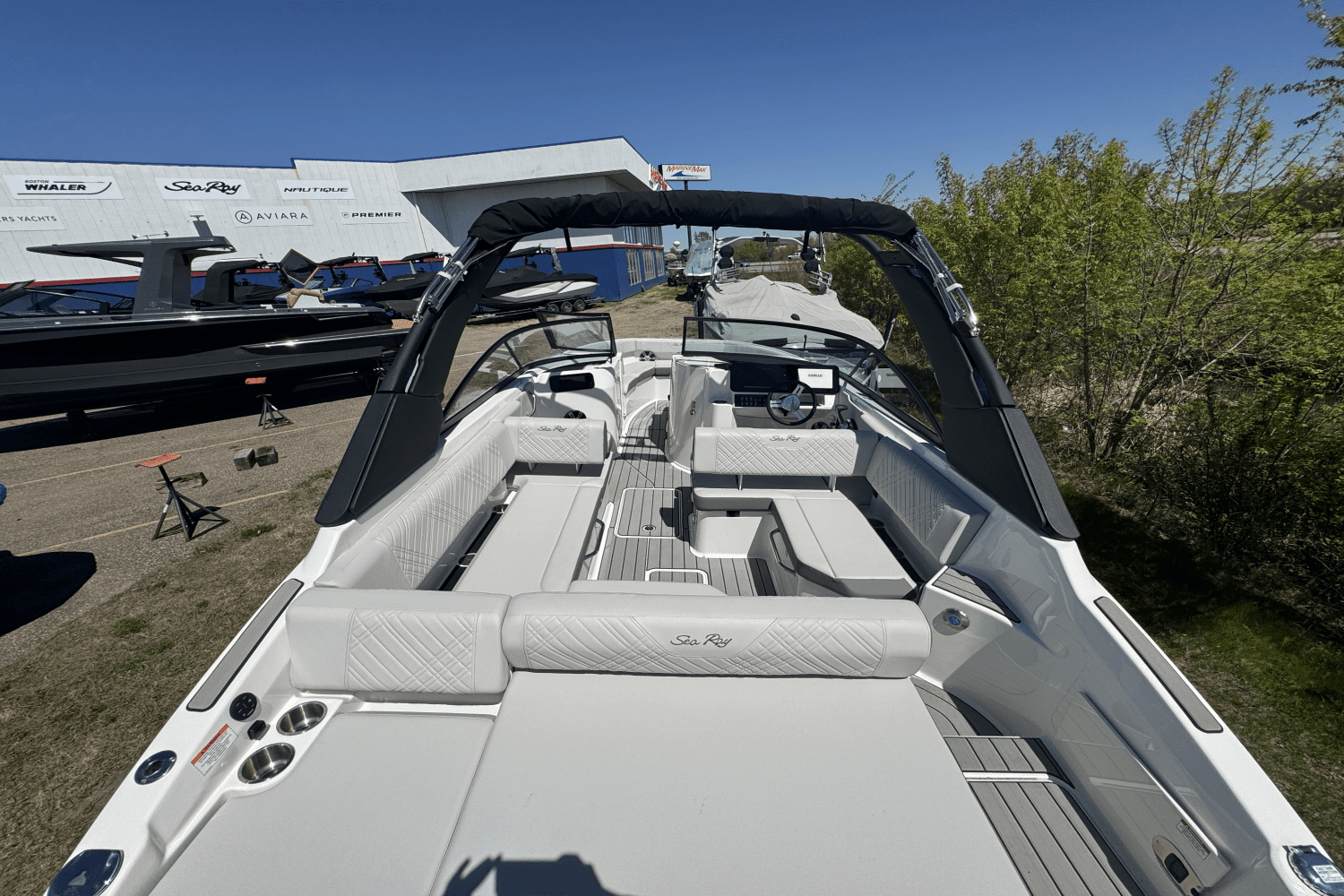 2025 Sea Ray 250 SDX Image Thumbnail #6