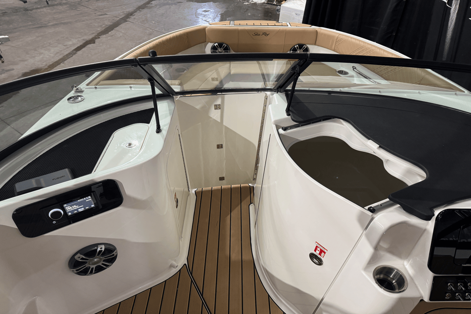 2025 Sea Ray 250 SDX Image Thumbnail #36