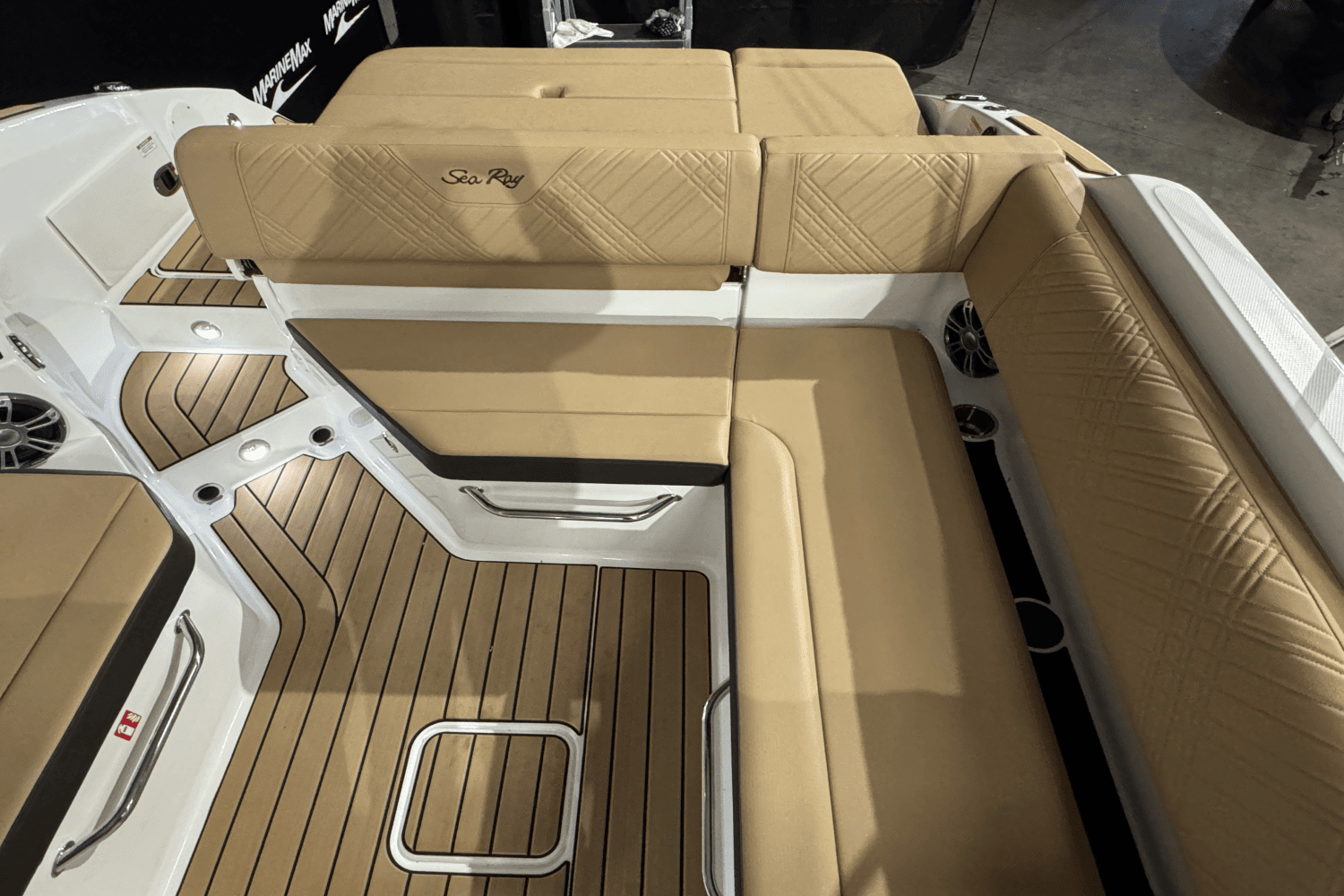 2025 Sea Ray 250 SDX Image Thumbnail #15