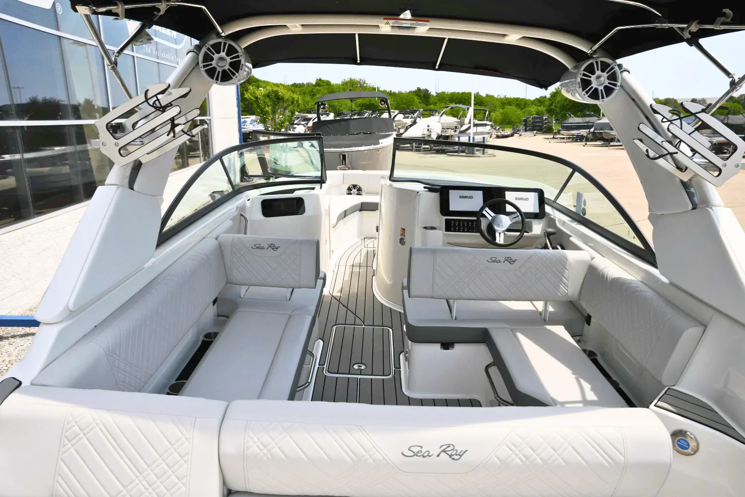 2025 Sea Ray 250 SDX Image Thumbnail #9